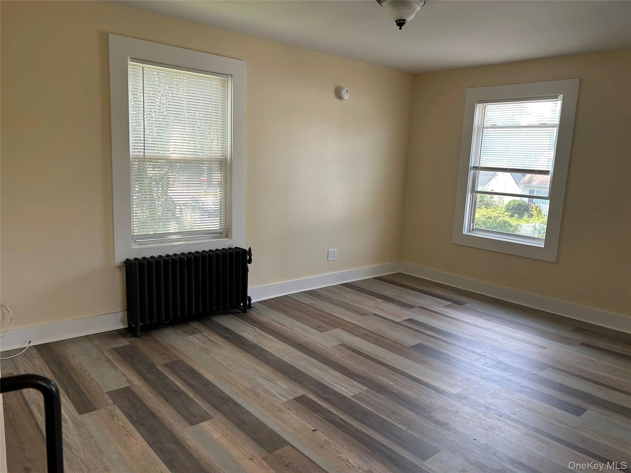 Living Room with Laminate Flooring Living Room with Laminate Flooring