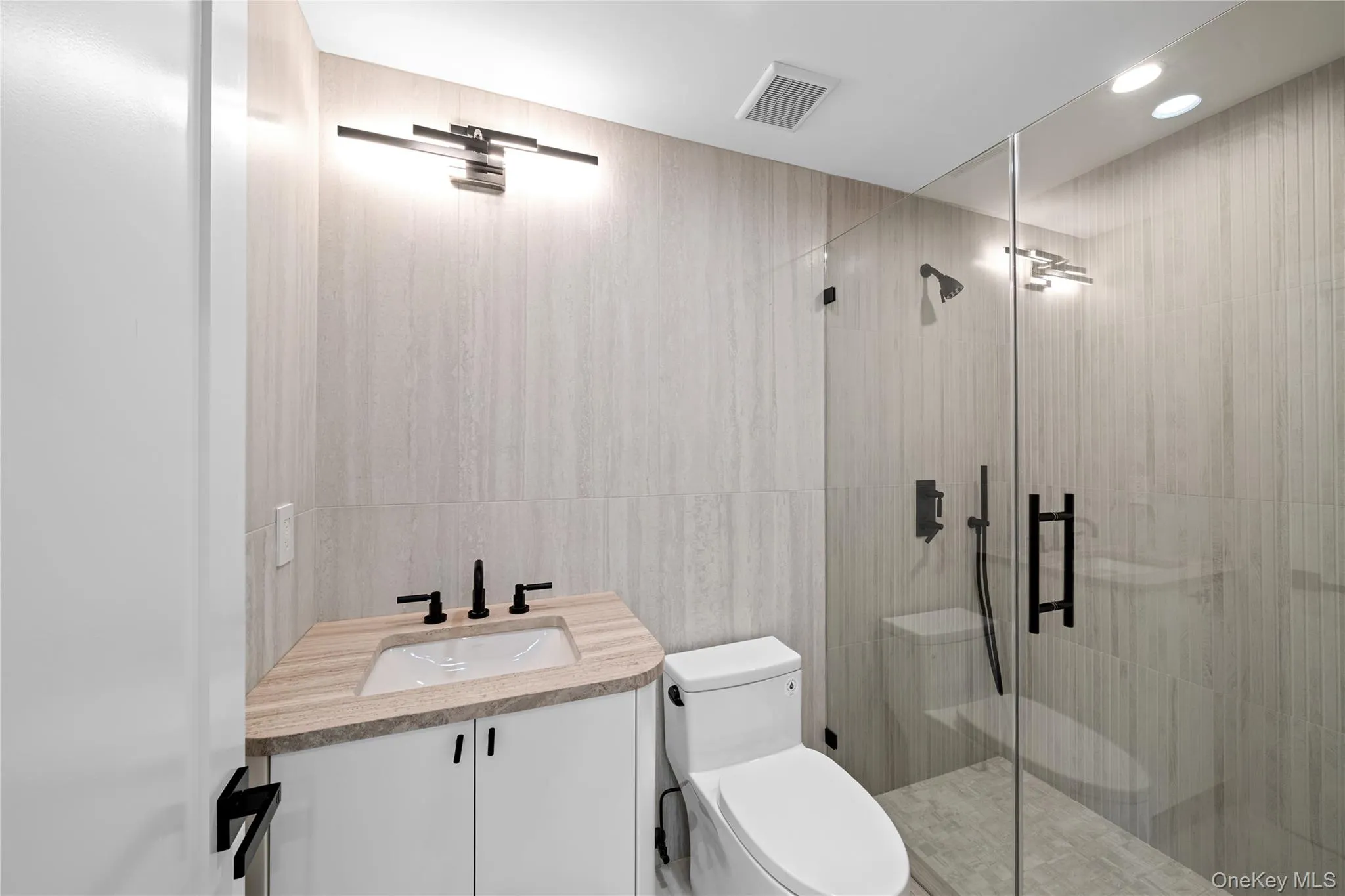 12 Quaker Ridge Drive, Oyster Bay, NY, 6 Bedrooms Bedrooms, 10 Rooms Rooms,8 BathroomsBathrooms,Residential,For Rent,Quaker Ridge,0,901446 12 Quaker Ridge Drive, Oyster Bay, NY, 6 Bedrooms Bedrooms, 10 Rooms Rooms,8 BathroomsBathrooms,Residential,For Rent,Quaker Ridge,0,901446