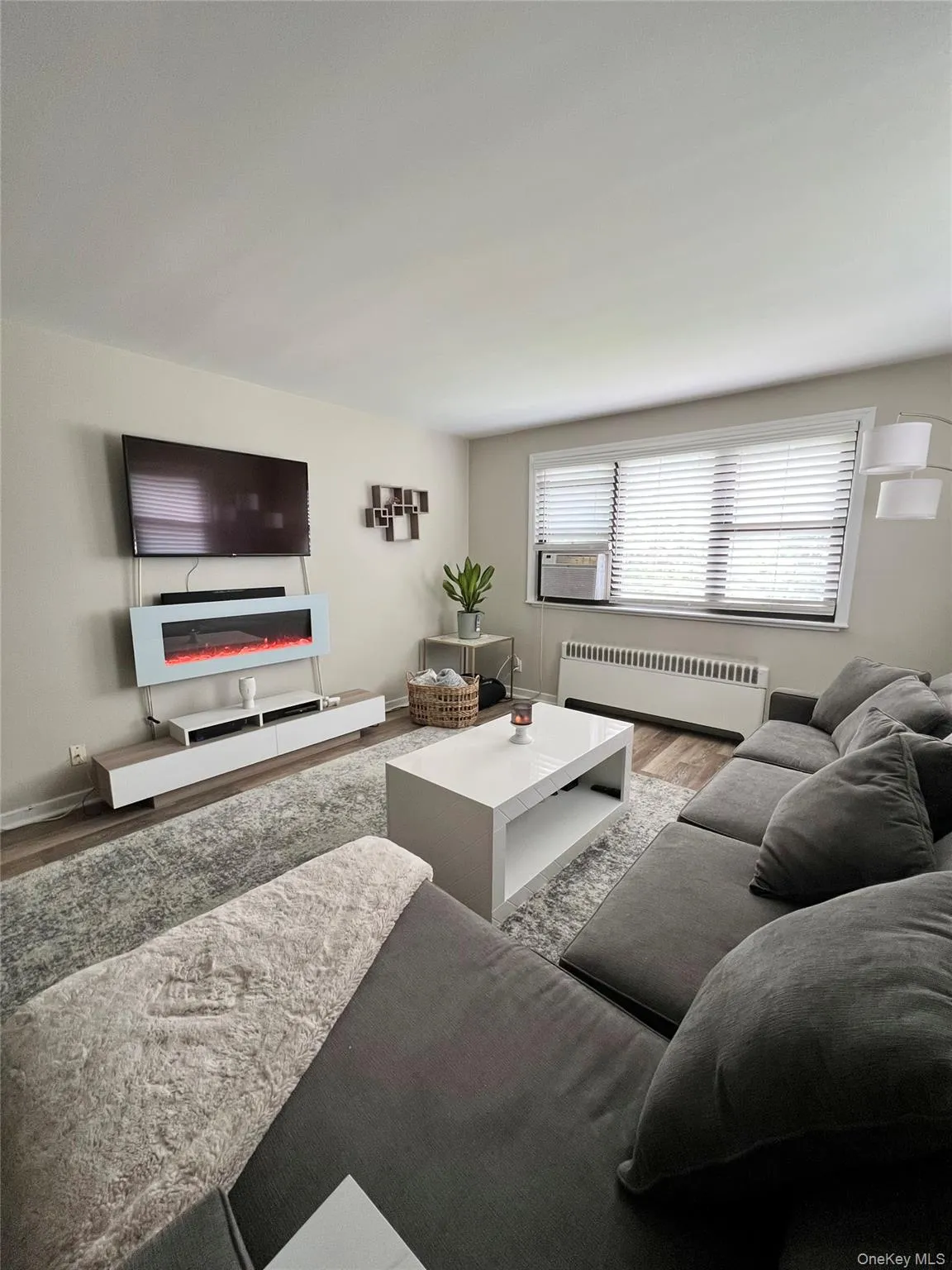154 Martling Avenue, Greenburgh, NY, 1 Bedroom Bedrooms, 4 Rooms Rooms,1 BathroomBathrooms,Residential Lease,Idx,Martling,901522 154 Martling Avenue, Greenburgh, NY, 1 Bedroom Bedrooms, 4 Rooms Rooms,1 BathroomBathrooms,Residential Lease,Idx,Martling,901522