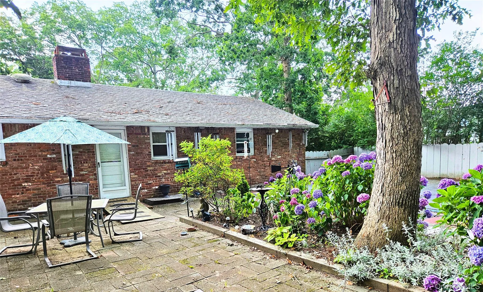 View of patio / terrace with outdoor dining space