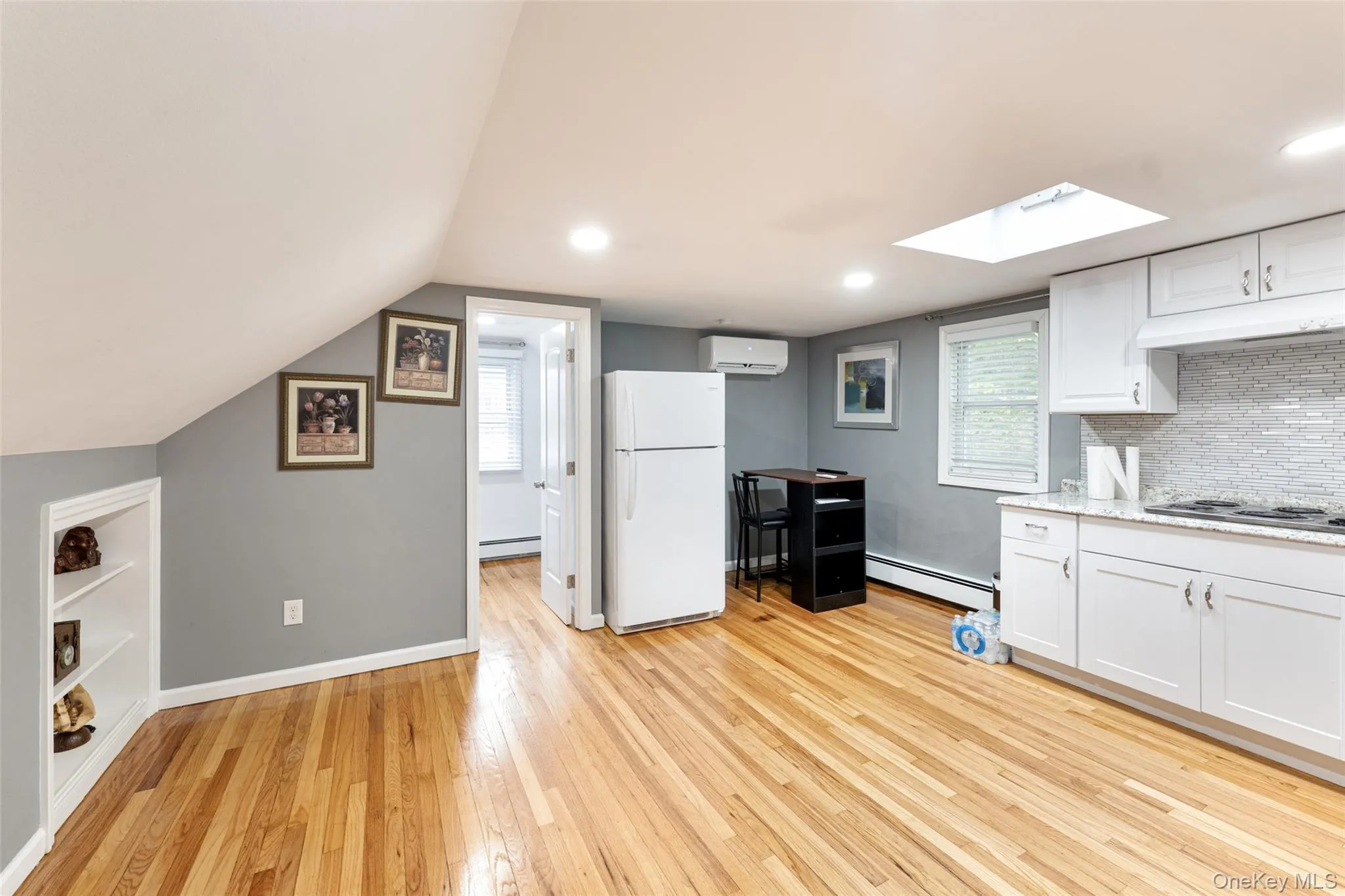 24 Waterside Avenue, Huntington, NY, 1 Bedroom Bedrooms, 2 Rooms Rooms,1 BathroomBathrooms,Residential Lease,Idx,Waterside,0,901906 24 Waterside Avenue, Huntington, NY, 1 Bedroom Bedrooms, 2 Rooms Rooms,1 BathroomBathrooms,Residential Lease,Idx,Waterside,0,901906