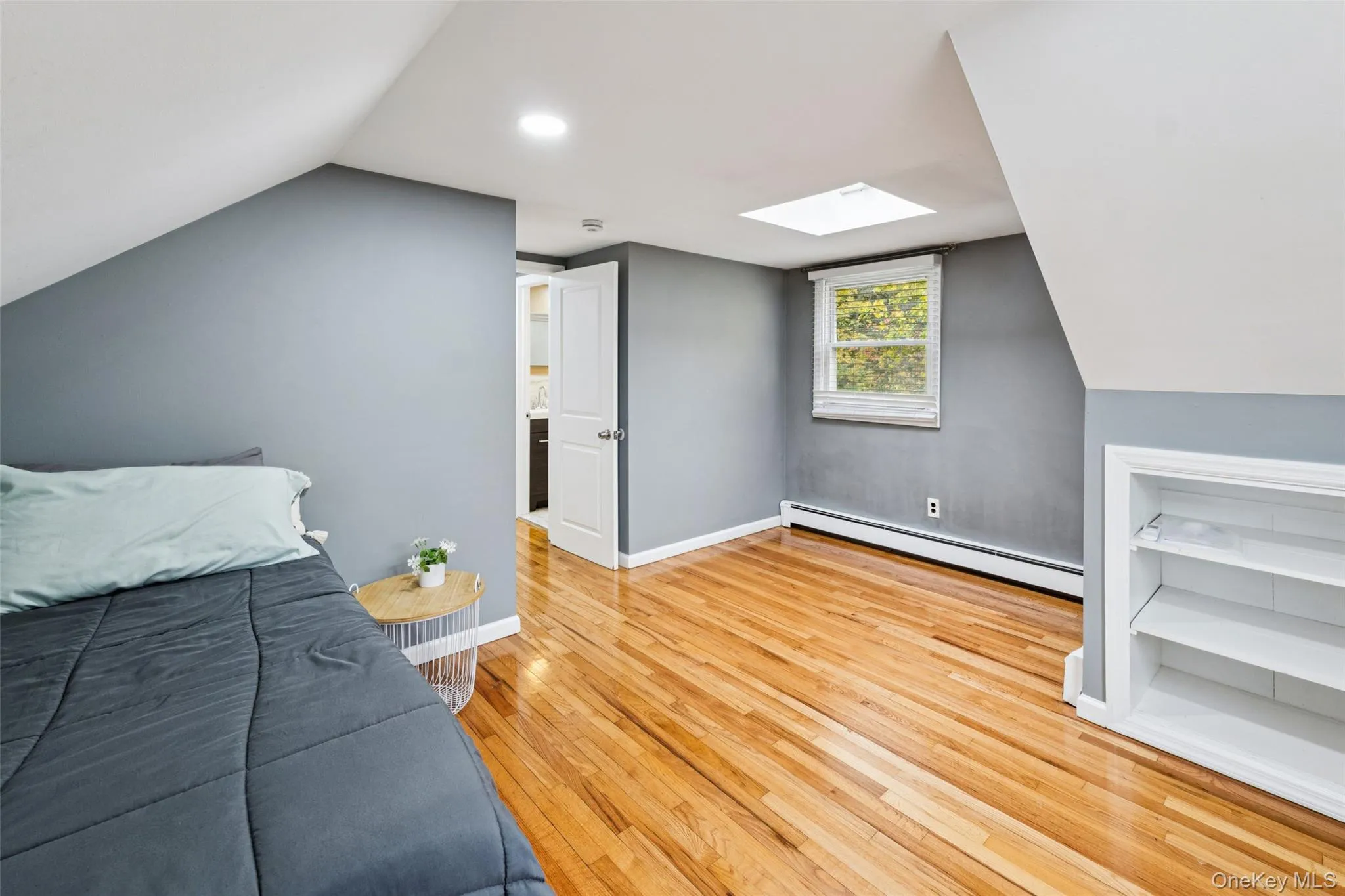 24 Waterside Avenue, Huntington, NY, 1 Bedroom Bedrooms, 2 Rooms Rooms,1 BathroomBathrooms,Residential Lease,Idx,Waterside,0,901906 24 Waterside Avenue, Huntington, NY, 1 Bedroom Bedrooms, 2 Rooms Rooms,1 BathroomBathrooms,Residential Lease,Idx,Waterside,0,901906