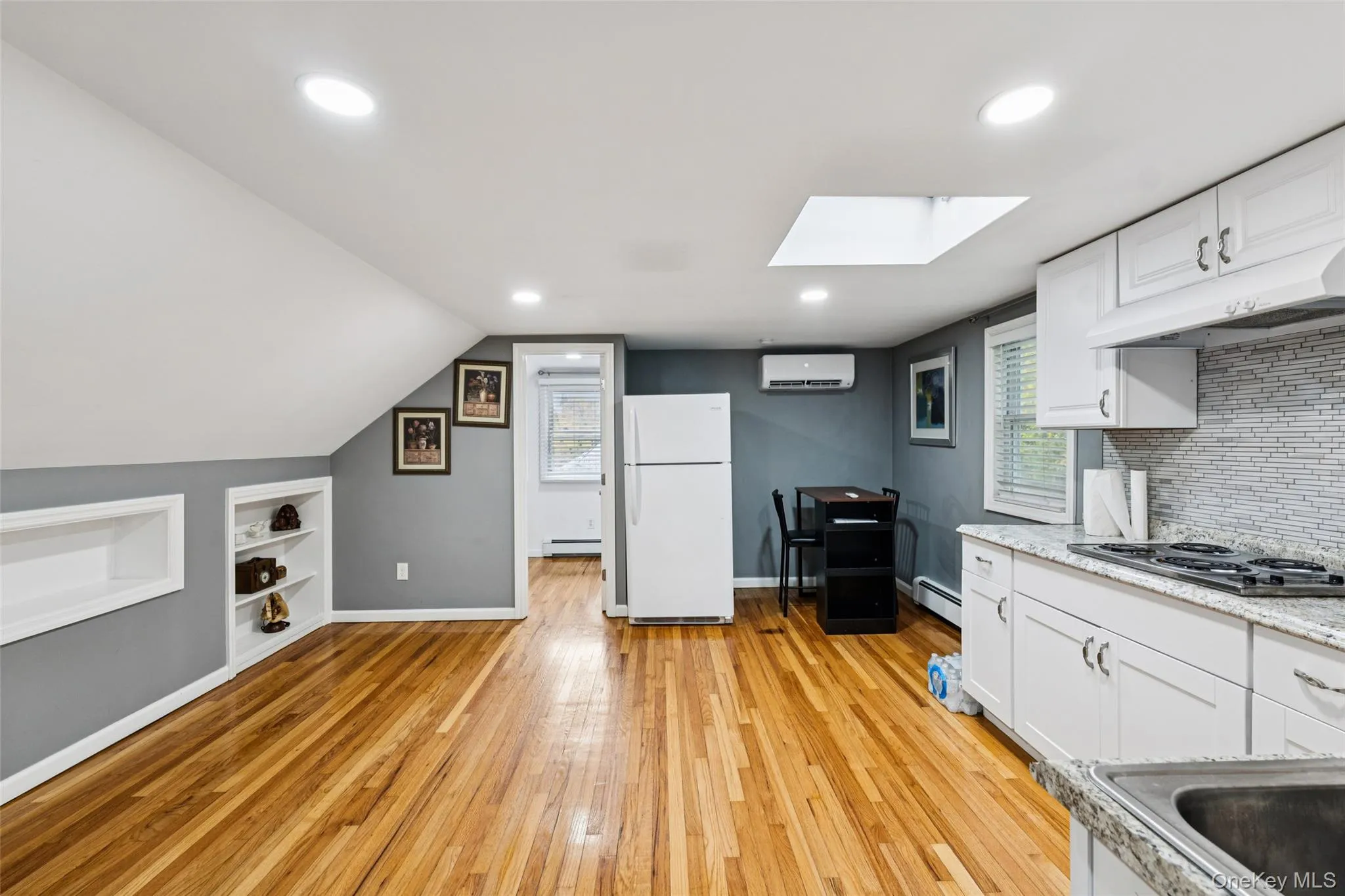 24 Waterside Avenue, Huntington, NY, 1 Bedroom Bedrooms, 2 Rooms Rooms,1 BathroomBathrooms,Residential Lease,Idx,Waterside,0,901906 24 Waterside Avenue, Huntington, NY, 1 Bedroom Bedrooms, 2 Rooms Rooms,1 BathroomBathrooms,Residential Lease,Idx,Waterside,0,901906