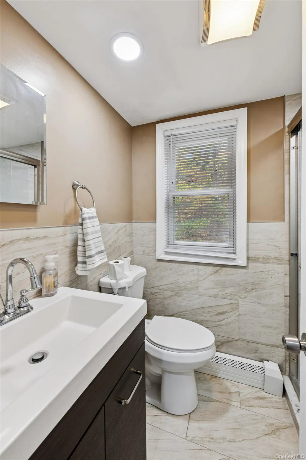 24 Waterside Avenue, Huntington, NY, 1 Bedroom Bedrooms, 2 Rooms Rooms,1 BathroomBathrooms,Residential Lease,Idx,Waterside,0,901906 24 Waterside Avenue, Huntington, NY, 1 Bedroom Bedrooms, 2 Rooms Rooms,1 BathroomBathrooms,Residential Lease,Idx,Waterside,0,901906
