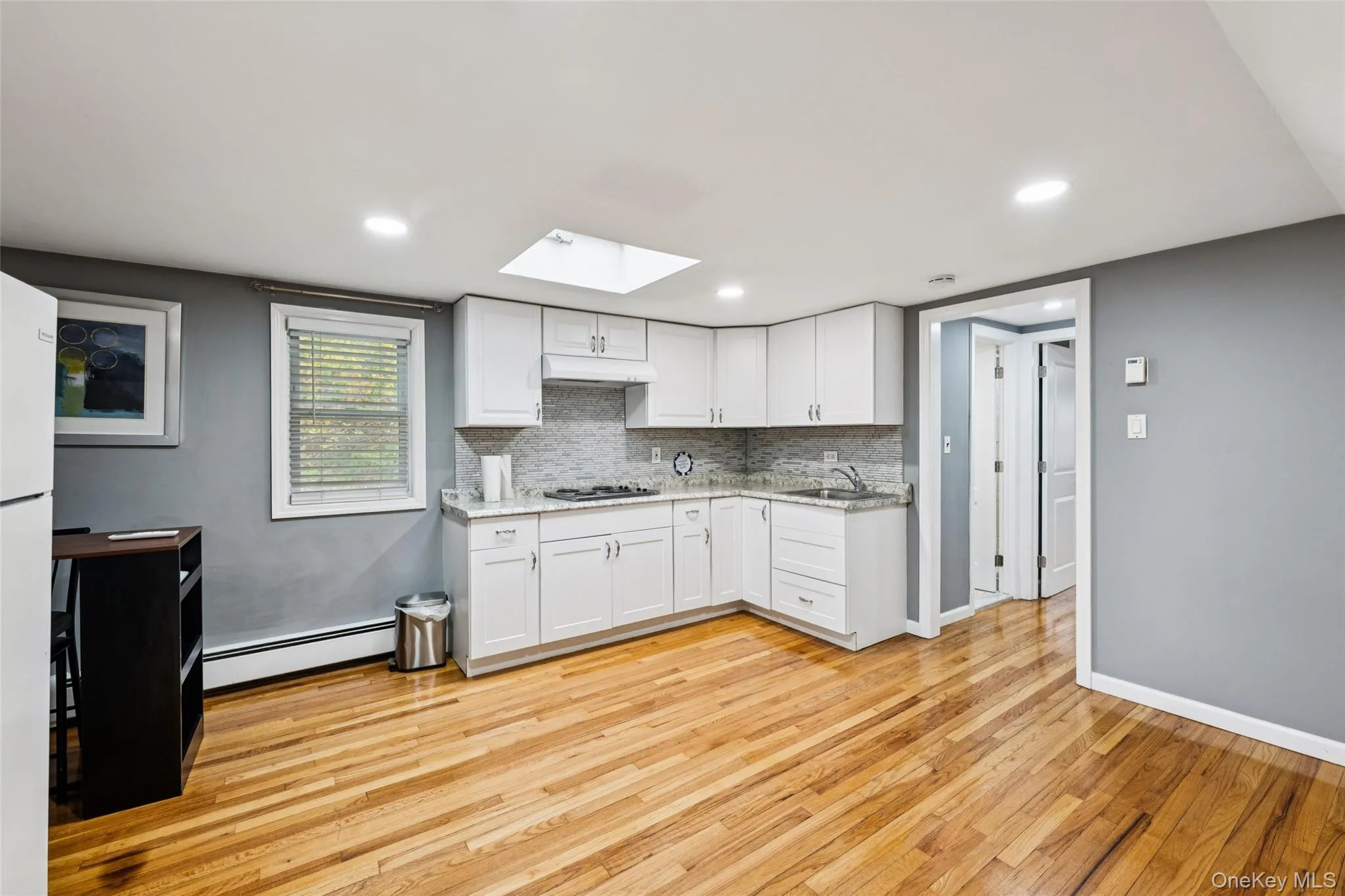 24 Waterside Avenue, Huntington, NY, 1 Bedroom Bedrooms, 2 Rooms Rooms,1 BathroomBathrooms,Residential Lease,Idx,Waterside,0,901906 24 Waterside Avenue, Huntington, NY, 1 Bedroom Bedrooms, 2 Rooms Rooms,1 BathroomBathrooms,Residential Lease,Idx,Waterside,0,901906