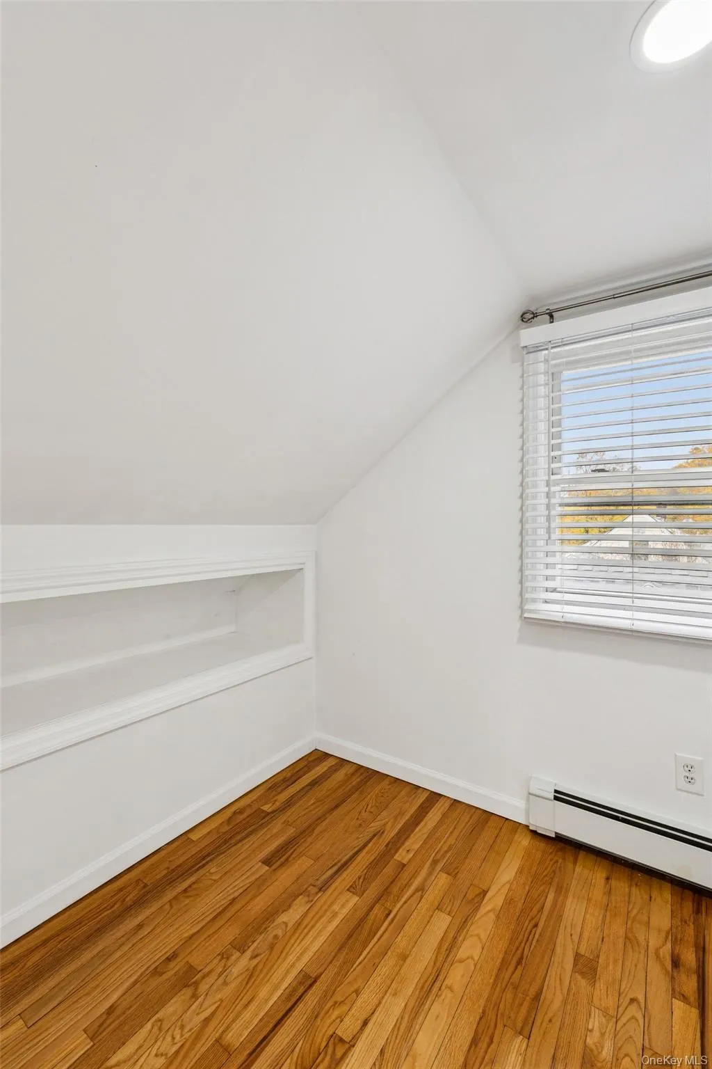 24 Waterside Avenue, Huntington, NY, 1 Bedroom Bedrooms, 2 Rooms Rooms,1 BathroomBathrooms,Residential Lease,Idx,Waterside,0,901906 24 Waterside Avenue, Huntington, NY, 1 Bedroom Bedrooms, 2 Rooms Rooms,1 BathroomBathrooms,Residential Lease,Idx,Waterside,0,901906