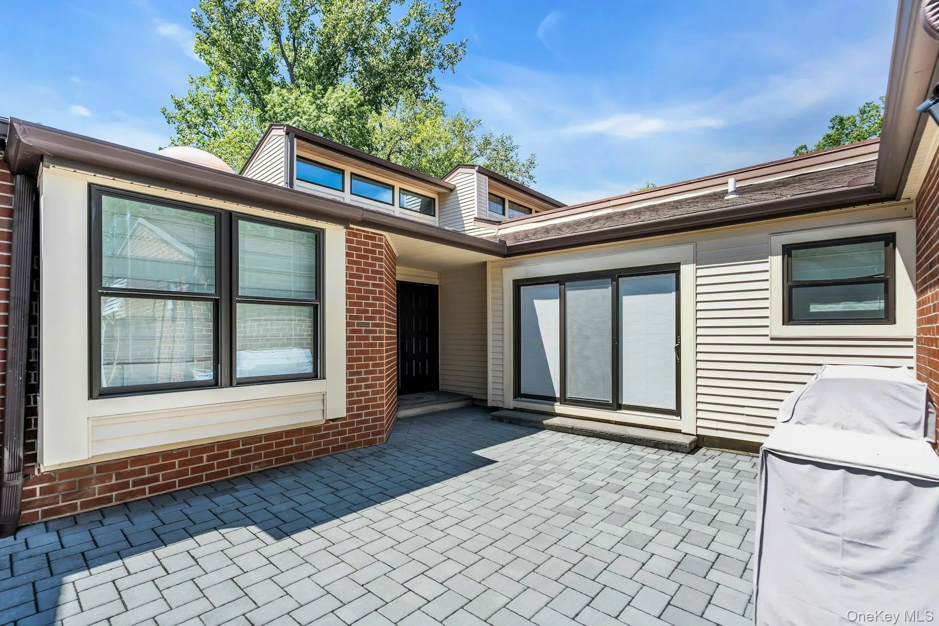 Private Front Patio/Sliding Door to EIK Private Front Patio/Sliding Door to EIK