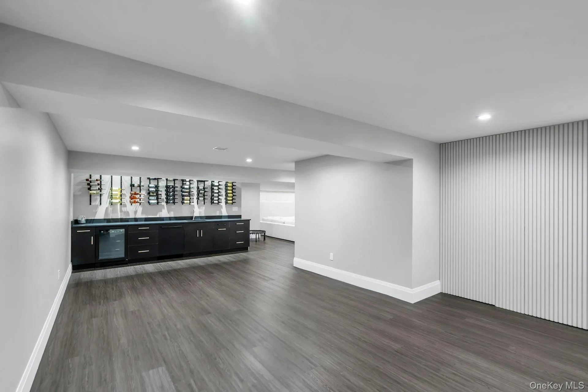 211 Hornbill Drive, North Hempstead, NY, 2 Bedrooms Bedrooms, 7 Rooms Rooms,3 BathroomsBathrooms,Residential,For Rent,Hornbill,0,902219 211 Hornbill Drive, North Hempstead, NY, 2 Bedrooms Bedrooms, 7 Rooms Rooms,3 BathroomsBathrooms,Residential,For Rent,Hornbill,0,902219