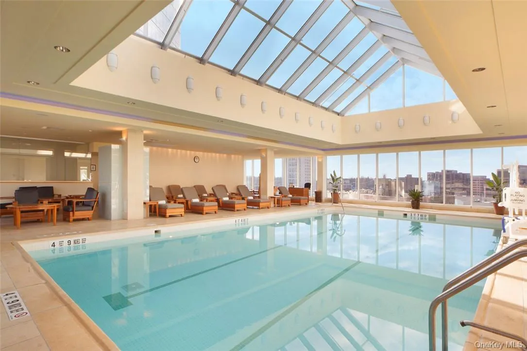 5 Renaissance Square, White Plains, NY, 2 Bedrooms Bedrooms, 4 Rooms Rooms,2 BathroomsBathrooms,Residential Lease,Idx,Renaissance,902324 5 Renaissance Square, White Plains, NY, 2 Bedrooms Bedrooms, 4 Rooms Rooms,2 BathroomsBathrooms,Residential Lease,Idx,Renaissance,902324