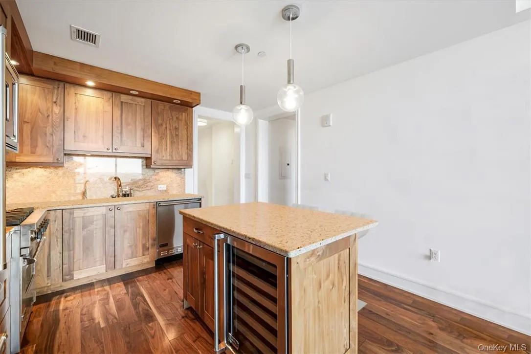 5 Renaissance Square, White Plains, NY, 2 Bedrooms Bedrooms, 4 Rooms Rooms,2 BathroomsBathrooms,Residential Lease,Idx,Renaissance,902324 5 Renaissance Square, White Plains, NY, 2 Bedrooms Bedrooms, 4 Rooms Rooms,2 BathroomsBathrooms,Residential Lease,Idx,Renaissance,902324