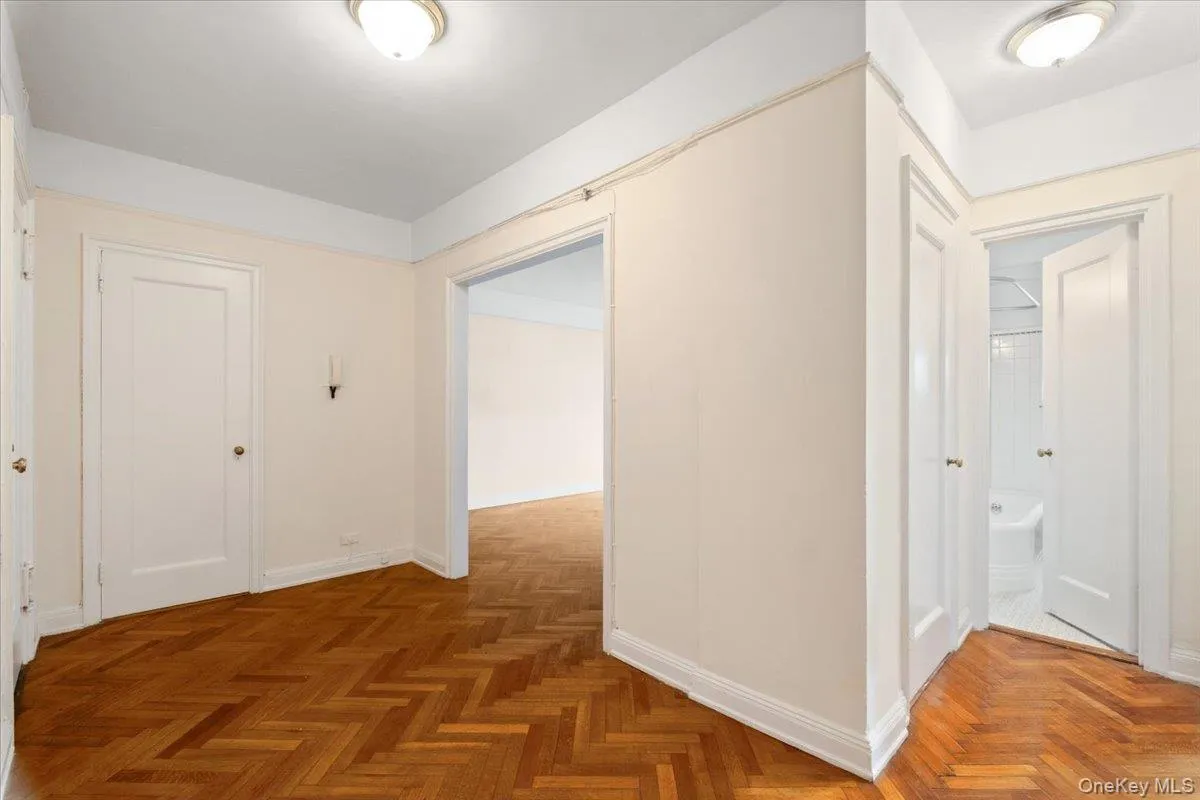 45 Popham Road, Scarsdale, NY, 1 Bedroom Bedrooms, 3 Rooms Rooms,1 BathroomBathrooms,Residential Lease,Idx,Popham,902455 45 Popham Road, Scarsdale, NY, 1 Bedroom Bedrooms, 3 Rooms Rooms,1 BathroomBathrooms,Residential Lease,Idx,Popham,902455