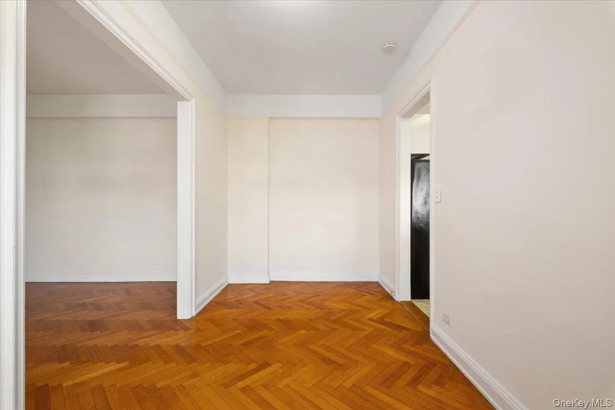 45 Popham Road, Scarsdale, NY, 1 Bedroom Bedrooms, 3 Rooms Rooms,1 BathroomBathrooms,Residential Lease,Idx,Popham,902455 45 Popham Road, Scarsdale, NY, 1 Bedroom Bedrooms, 3 Rooms Rooms,1 BathroomBathrooms,Residential Lease,Idx,Popham,902455