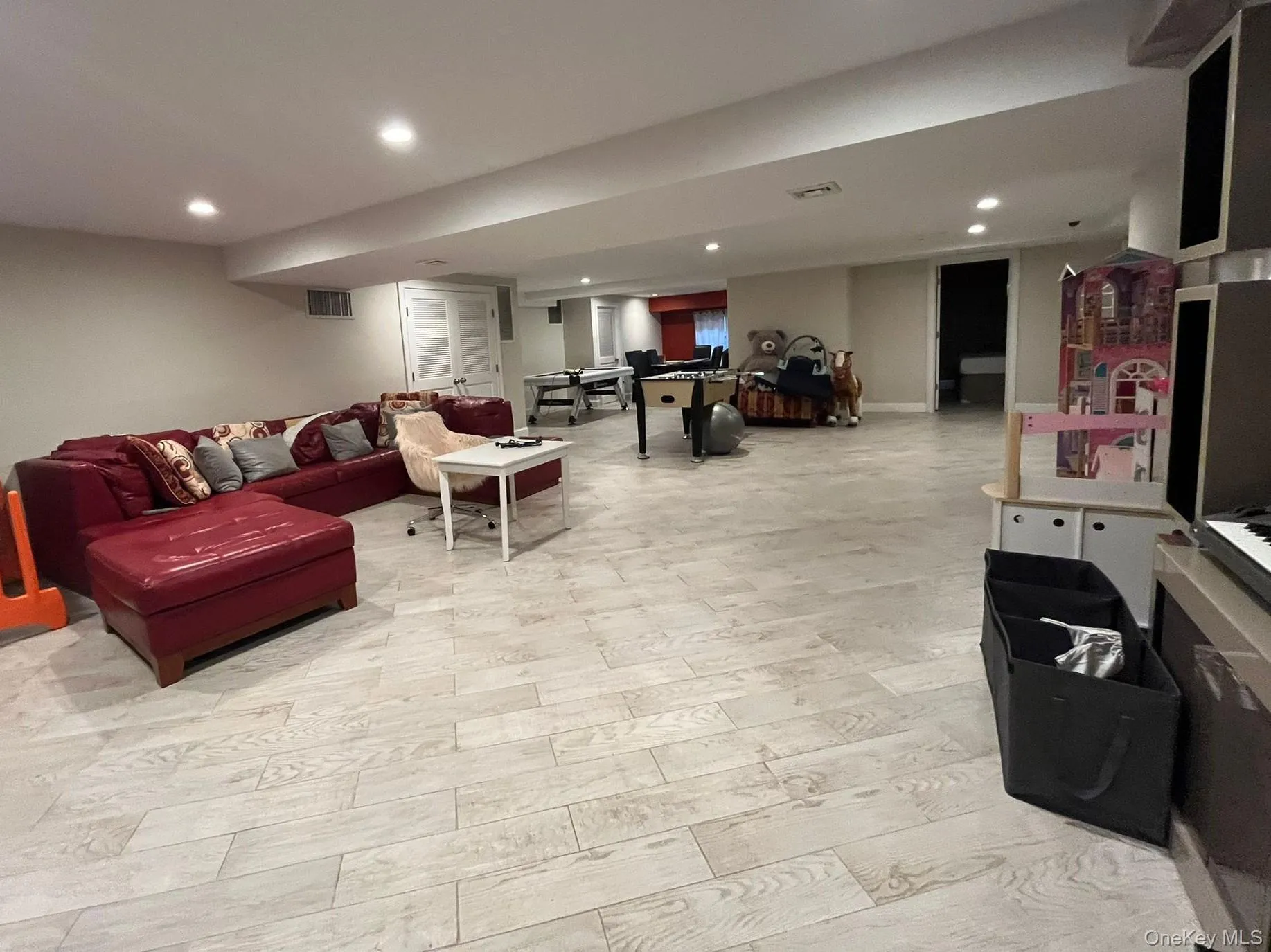 302 Hewlett Neck Road, Hempstead, NY, 5 Bedrooms Bedrooms, 10 Rooms Rooms,5 BathroomsBathrooms,Residential Lease,Idx,Hewlett Neck,0,902457 302 Hewlett Neck Road, Hempstead, NY, 5 Bedrooms Bedrooms, 10 Rooms Rooms,5 BathroomsBathrooms,Residential Lease,Idx,Hewlett Neck,0,902457