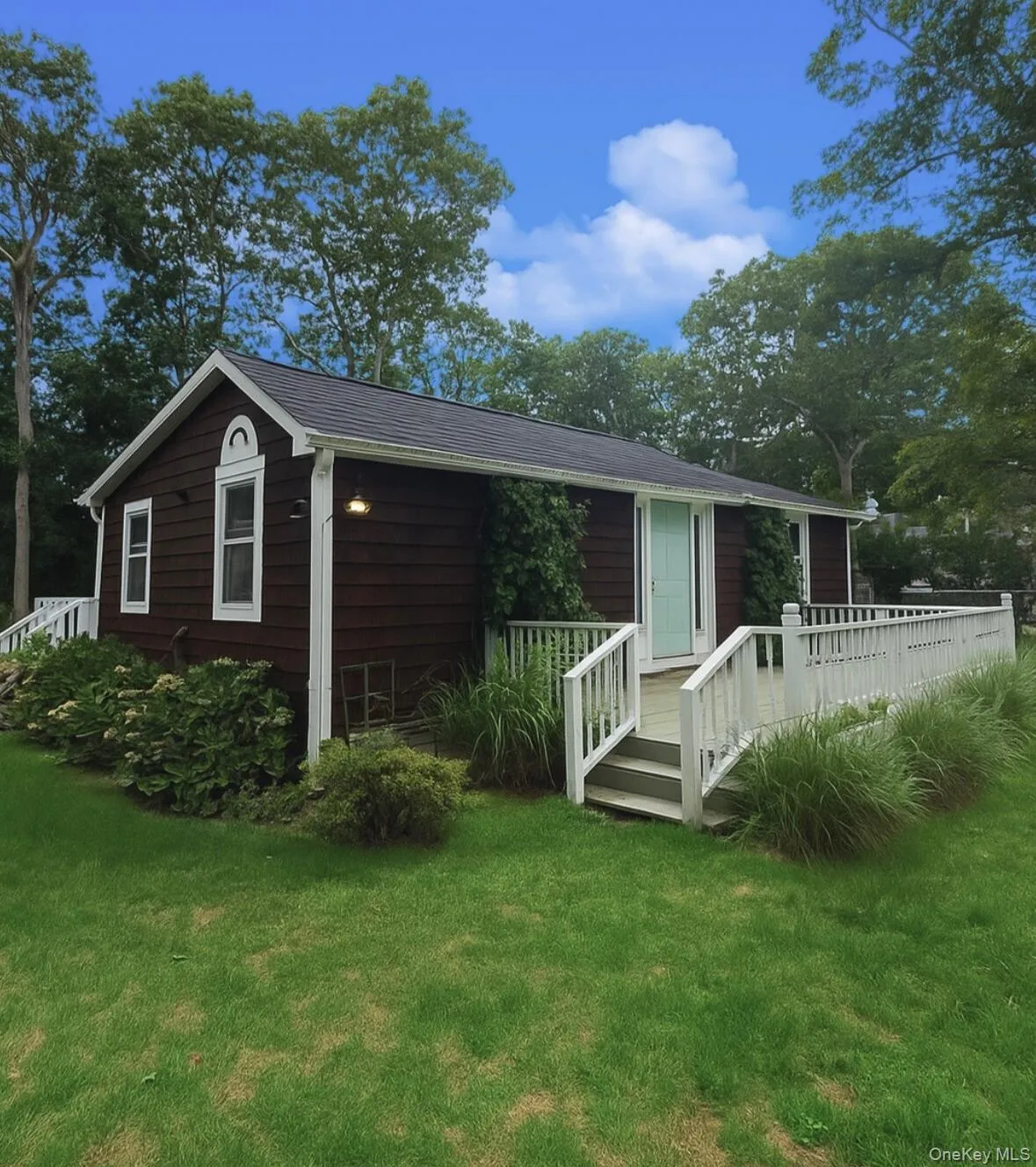 61 Squires Avenue, Southampton, NY, 2 Bedrooms Bedrooms, 5 Rooms Rooms,1 BathroomBathrooms,Residential Lease,Idx,Squires,0,902542 61 Squires Avenue, Southampton, NY, 2 Bedrooms Bedrooms, 5 Rooms Rooms,1 BathroomBathrooms,Residential Lease,Idx,Squires,0,902542