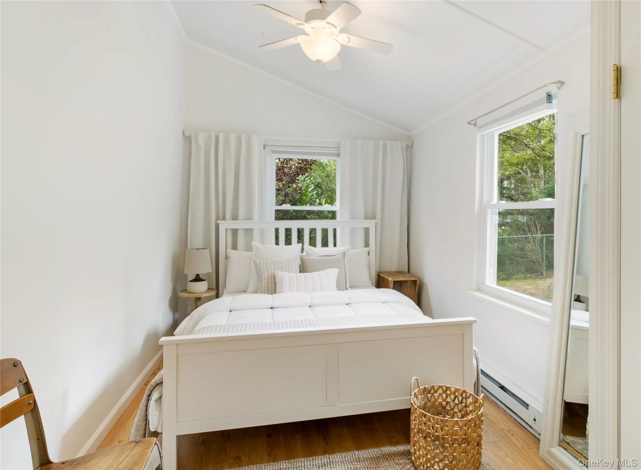 61 Squires Avenue, Southampton, NY, 2 Bedrooms Bedrooms, 5 Rooms Rooms,1 BathroomBathrooms,Residential Lease,Idx,Squires,0,902542 61 Squires Avenue, Southampton, NY, 2 Bedrooms Bedrooms, 5 Rooms Rooms,1 BathroomBathrooms,Residential Lease,Idx,Squires,0,902542