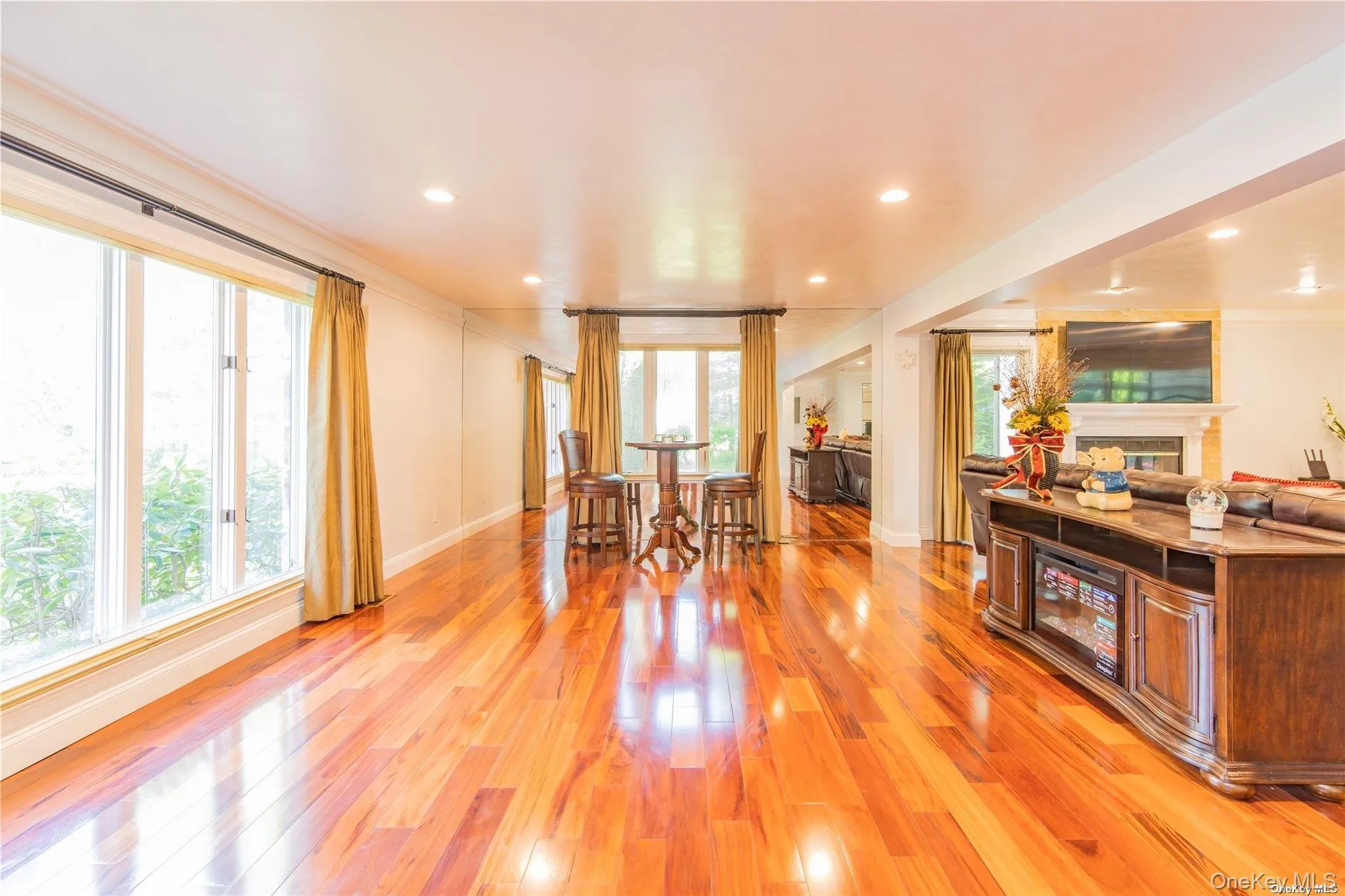 12 Bolton Drive, North Hempstead, NY, 5 Bedrooms Bedrooms, 12 Rooms Rooms,3 BathroomsBathrooms,Residential Lease,Idx,Bolton,902833 12 Bolton Drive, North Hempstead, NY, 5 Bedrooms Bedrooms, 12 Rooms Rooms,3 BathroomsBathrooms,Residential Lease,Idx,Bolton,902833