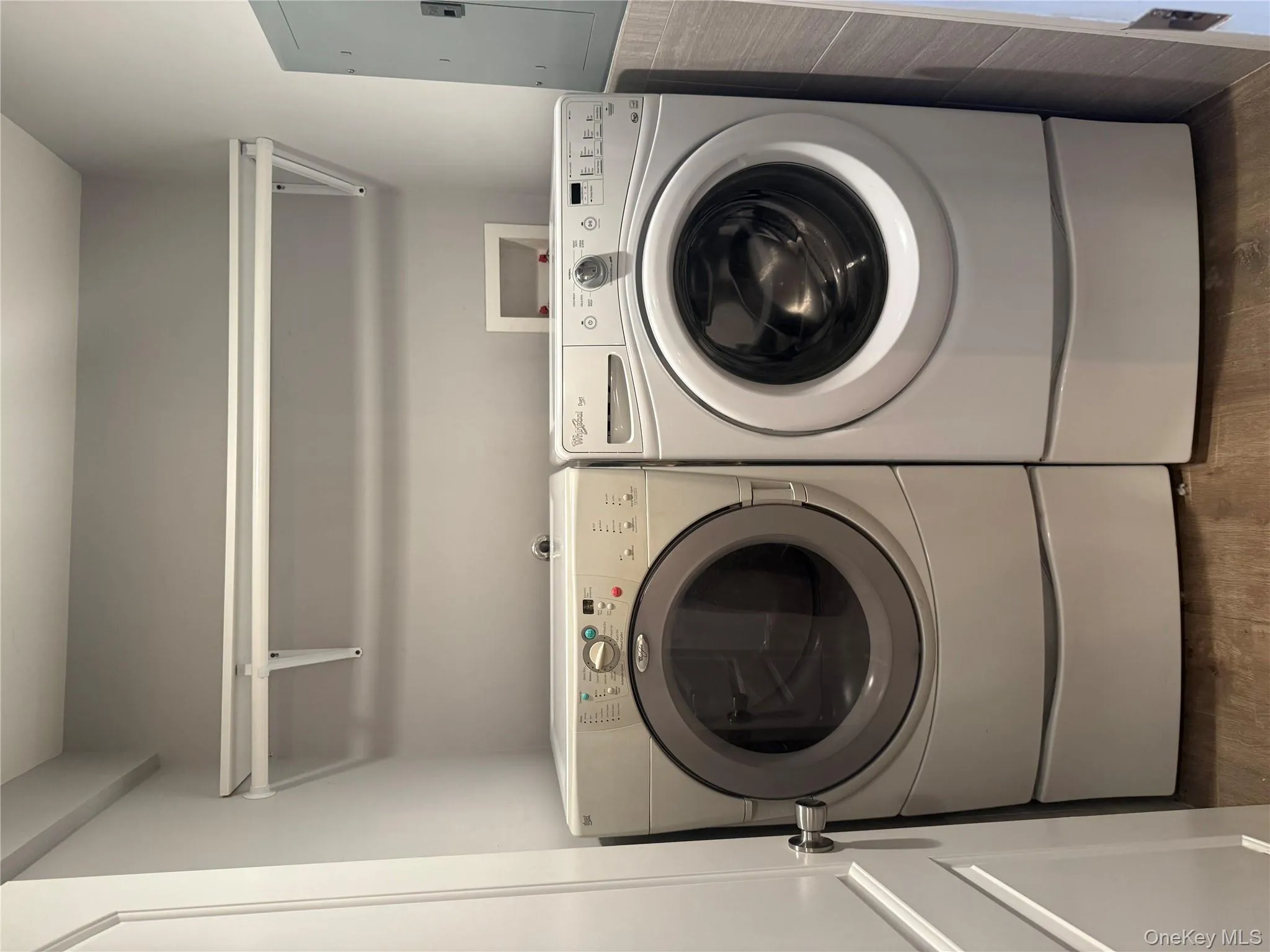 8 Mc Cullums Lane, Highlands, NY, 3 Bedrooms Bedrooms, 5 Rooms Rooms,1 BathroomBathrooms,Residential Lease,Idx,Mc Cullums,0,902890 8 Mc Cullums Lane, Highlands, NY, 3 Bedrooms Bedrooms, 5 Rooms Rooms,1 BathroomBathrooms,Residential Lease,Idx,Mc Cullums,0,902890