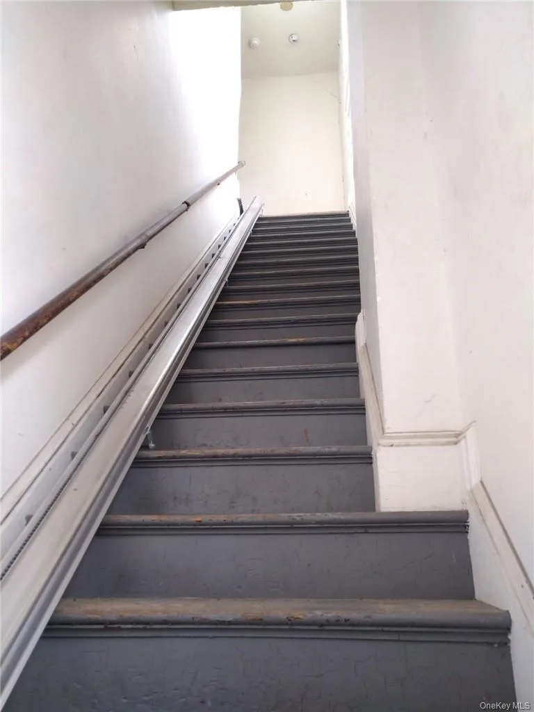 Second Floor Apartment Second Floor Apartment