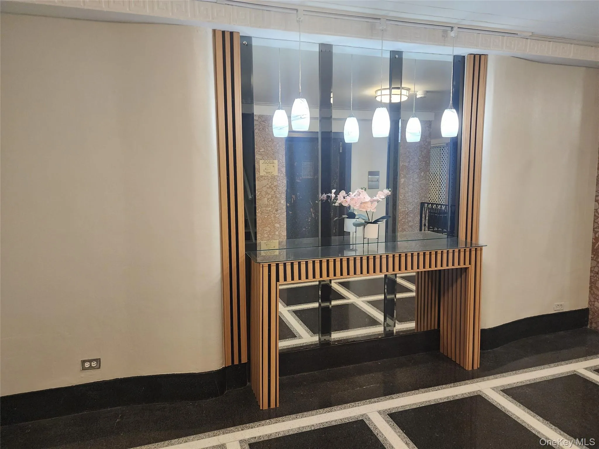 Bar area with inlaid floor details and baseboards Bar area with inlaid floor details and baseboards