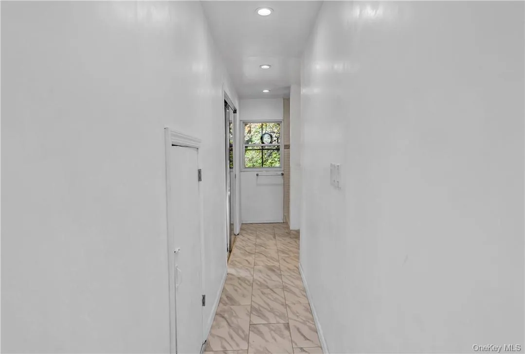 1058 Wilmot Road, New Rochelle, NY, 3 Bedrooms Bedrooms, 9 Rooms Rooms,3 BathroomsBathrooms,Residential Lease,Idx,Wilmot,903717 1058 Wilmot Road, New Rochelle, NY, 3 Bedrooms Bedrooms, 9 Rooms Rooms,3 BathroomsBathrooms,Residential Lease,Idx,Wilmot,903717