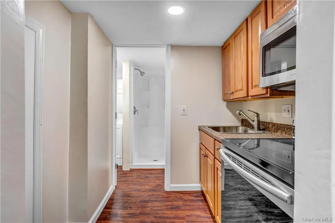 1058 Wilmot Road, New Rochelle, NY, 3 Bedrooms Bedrooms, 9 Rooms Rooms,3 BathroomsBathrooms,Residential Lease,Idx,Wilmot,903717 1058 Wilmot Road, New Rochelle, NY, 3 Bedrooms Bedrooms, 9 Rooms Rooms,3 BathroomsBathrooms,Residential Lease,Idx,Wilmot,903717