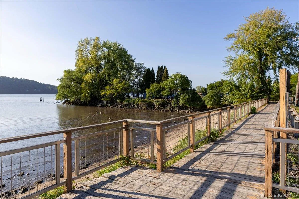 Explore scenic riverfront paths and outdoor recreation year-round. Explore scenic riverfront paths and outdoor recreation year-round.