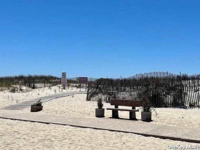 EAB Private Beach EAB Private Beach