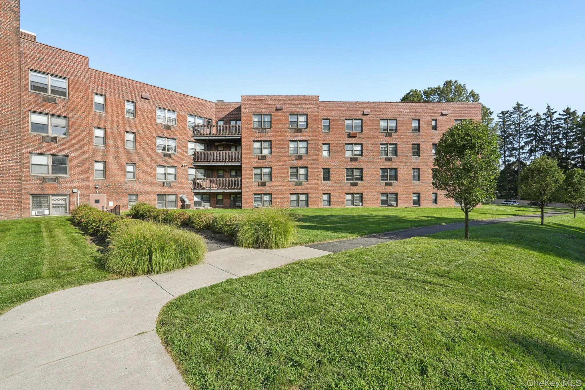 View of apartment building / complex View of apartment building / complex