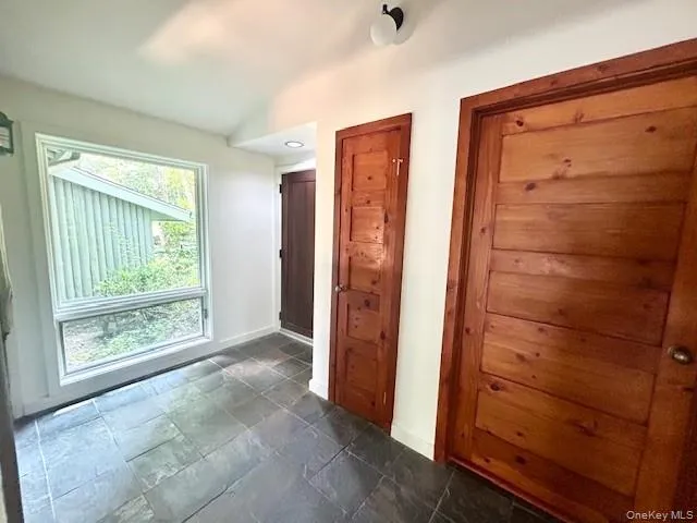 272 Drake Road, Pleasant Valley, NY, 3 Bedrooms Bedrooms, 9 Rooms Rooms,2 BathroomsBathrooms,Residential Lease,Idx,Drake,0,904217 272 Drake Road, Pleasant Valley, NY, 3 Bedrooms Bedrooms, 9 Rooms Rooms,2 BathroomsBathrooms,Residential Lease,Idx,Drake,0,904217