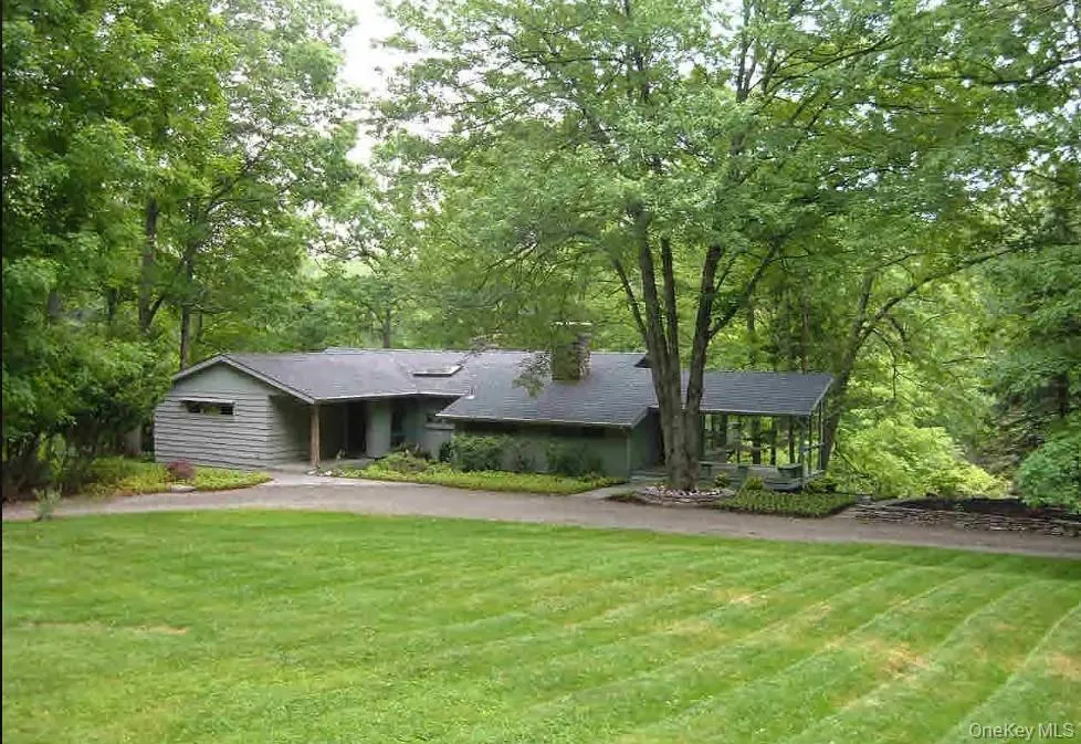 272 Drake Road, Pleasant Valley, NY, 3 Bedrooms Bedrooms, 9 Rooms Rooms,2 BathroomsBathrooms,Residential Lease,Idx,Drake,0,904217 272 Drake Road, Pleasant Valley, NY, 3 Bedrooms Bedrooms, 9 Rooms Rooms,2 BathroomsBathrooms,Residential Lease,Idx,Drake,0,904217