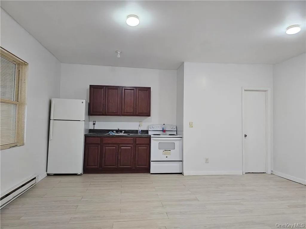 14 Orange Lane, Liberty, NY, 2 Bedrooms Bedrooms, 3 Rooms Rooms,1 BathroomBathrooms,Residential Lease,Idx,Orange,904234 14 Orange Lane, Liberty, NY, 2 Bedrooms Bedrooms, 3 Rooms Rooms,1 BathroomBathrooms,Residential Lease,Idx,Orange,904234