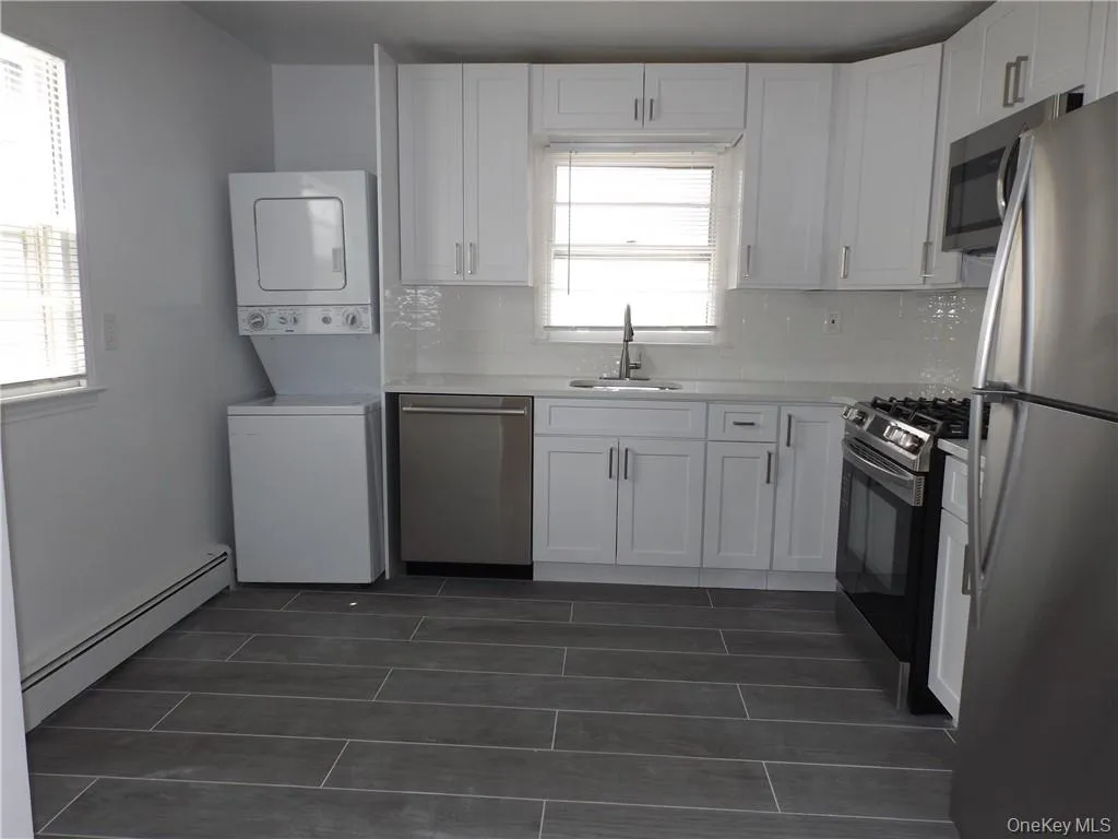 21 Pine Street, Harrison, NY, 3 Bedrooms Bedrooms, 7 Rooms Rooms,2 BathroomsBathrooms,Residential Lease,Idx,Pine,904303 21 Pine Street, Harrison, NY, 3 Bedrooms Bedrooms, 7 Rooms Rooms,2 BathroomsBathrooms,Residential Lease,Idx,Pine,904303