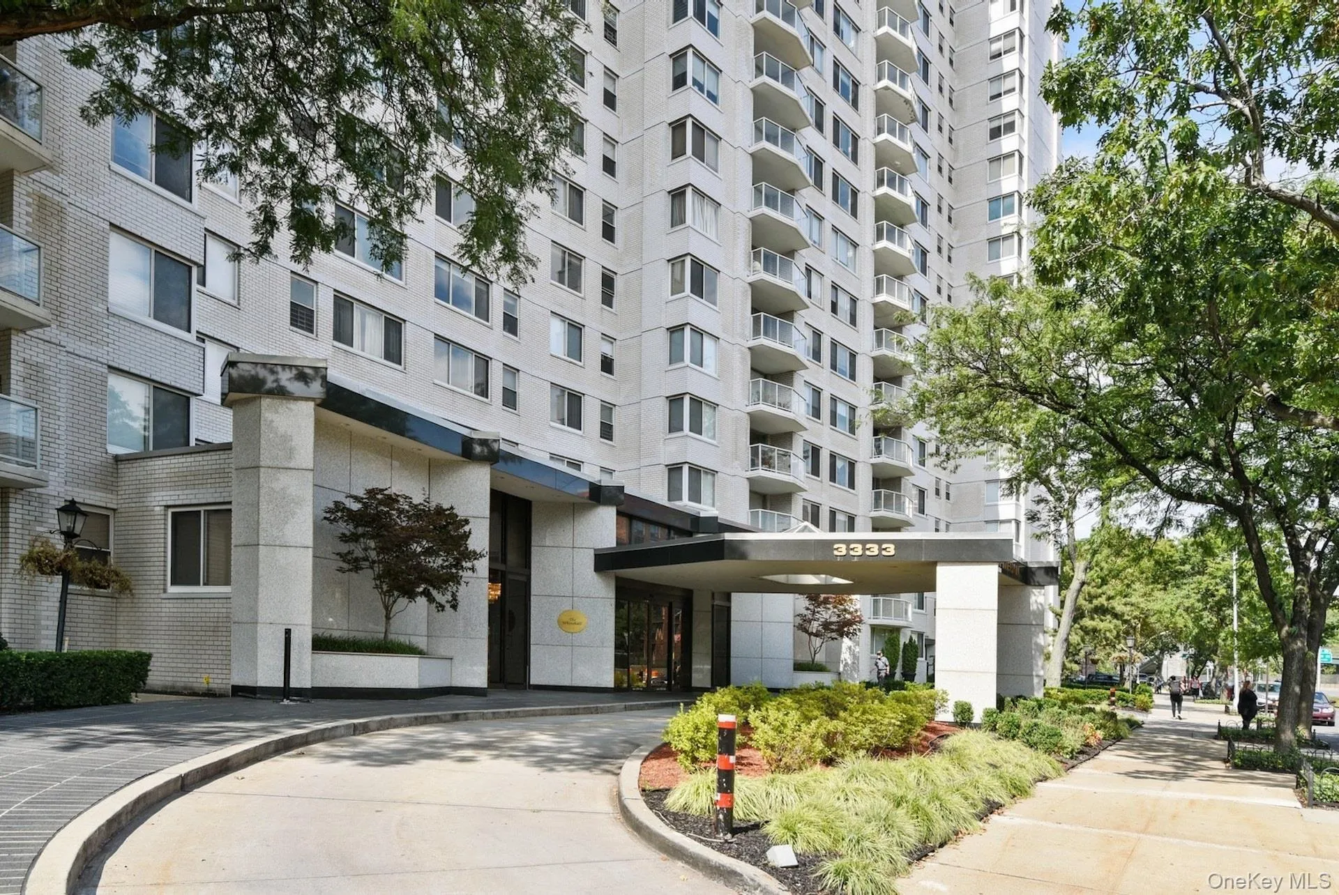 View of apartment building / complex View of apartment building / complex