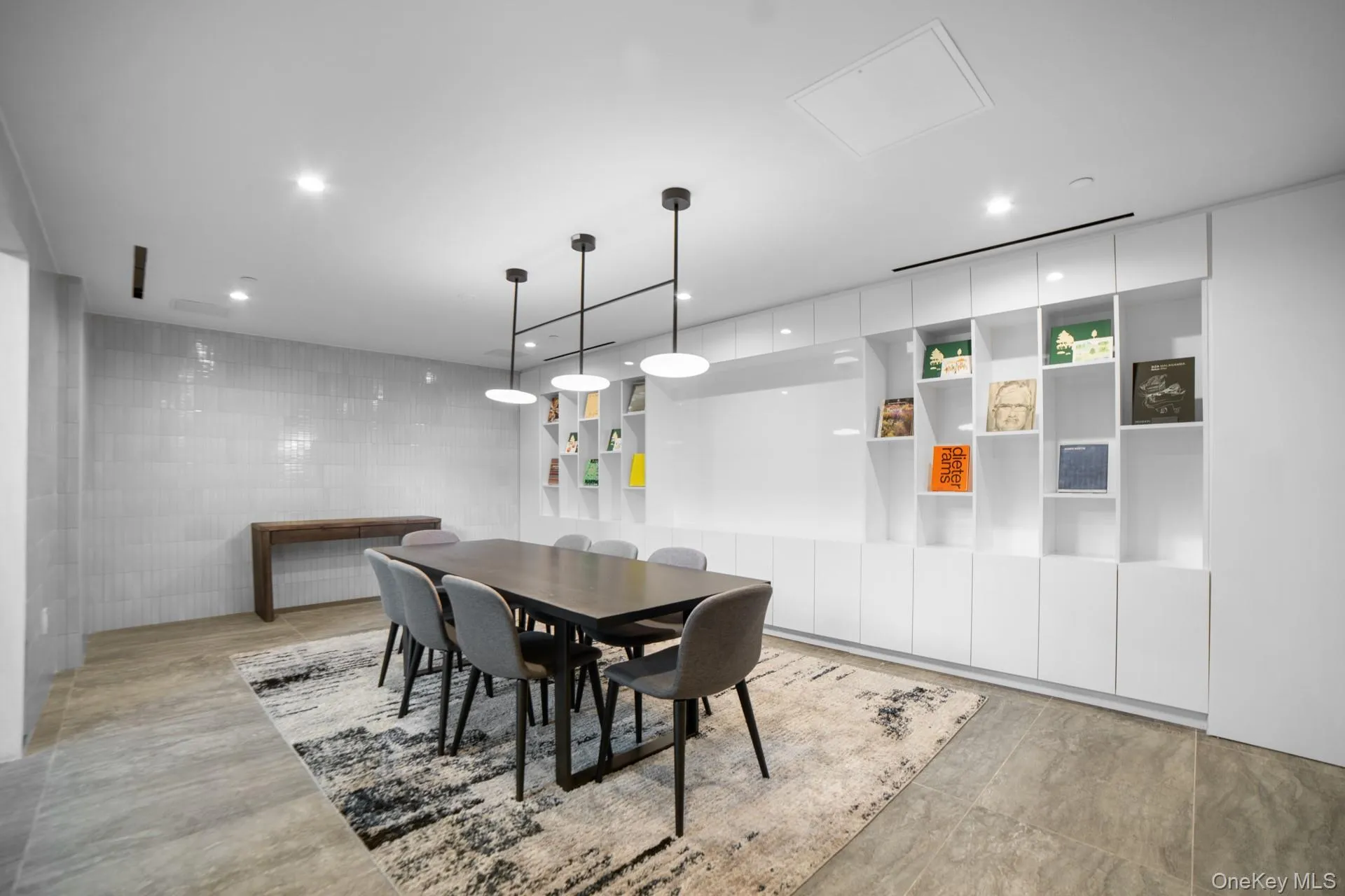 131-02A 40th Road, New York, NY, 2 Bedrooms Bedrooms, 5 Rooms Rooms,2 BathroomsBathrooms,Residential,For Rent,40th,0,904596 131-02A 40th Road, New York, NY, 2 Bedrooms Bedrooms, 5 Rooms Rooms,2 BathroomsBathrooms,Residential,For Rent,40th,0,904596