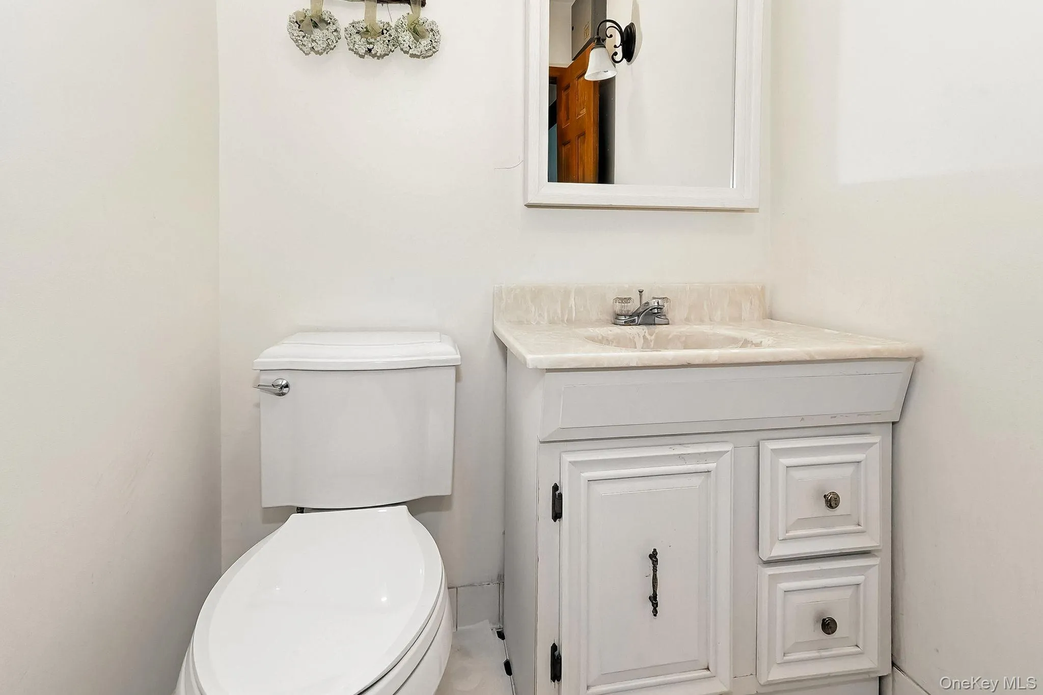 Half bathroom Half bathroom