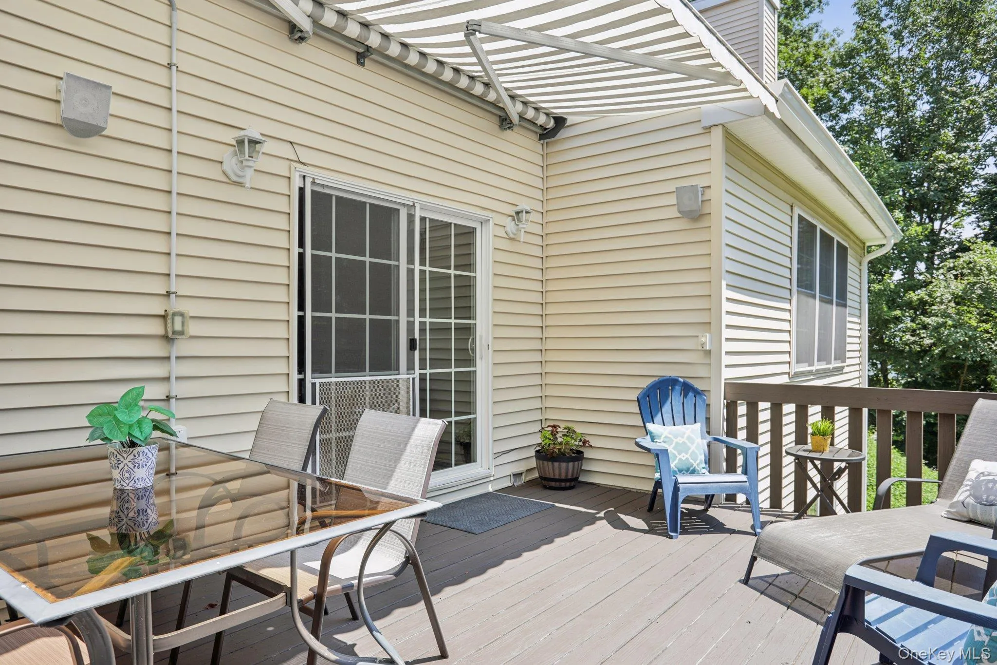 Deck with outdoor dining area Deck with outdoor dining area
