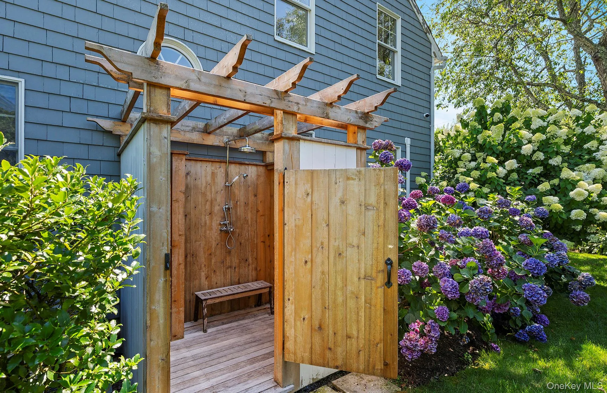 28 Windermere Drive, Southampton, NY, 4 Bedrooms Bedrooms, 6 Rooms Rooms,3 BathroomsBathrooms,Residential Lease,Idx,Windermere,0,904882 28 Windermere Drive, Southampton, NY, 4 Bedrooms Bedrooms, 6 Rooms Rooms,3 BathroomsBathrooms,Residential Lease,Idx,Windermere,0,904882