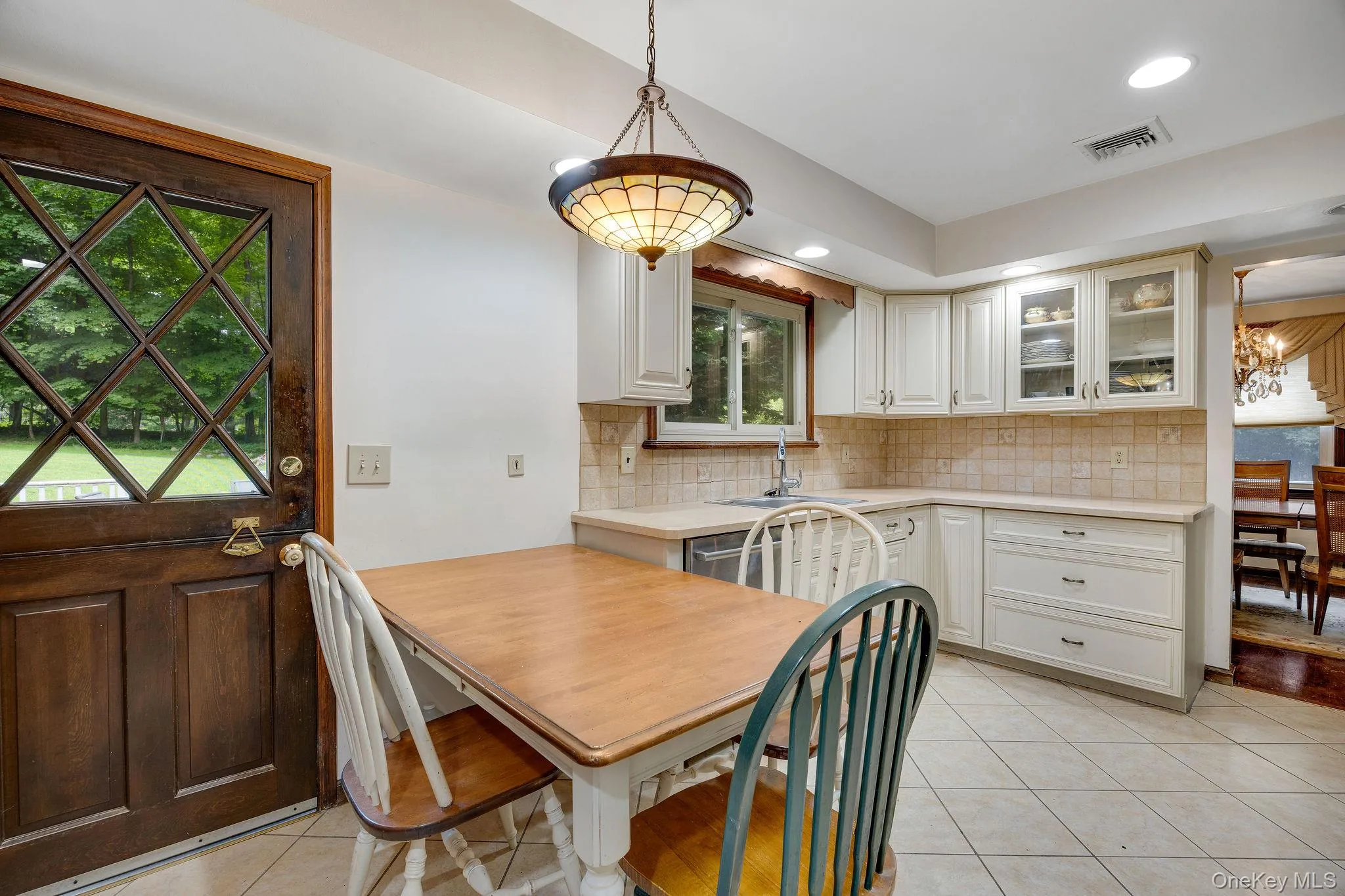 1007 Haverstraw Road, Ramapo, NY, 4 Bedrooms Bedrooms, 12 Rooms Rooms,2 BathroomsBathrooms,Residential,For Rent,Haverstraw,0,904883 1007 Haverstraw Road, Ramapo, NY, 4 Bedrooms Bedrooms, 12 Rooms Rooms,2 BathroomsBathrooms,Residential,For Rent,Haverstraw,0,904883