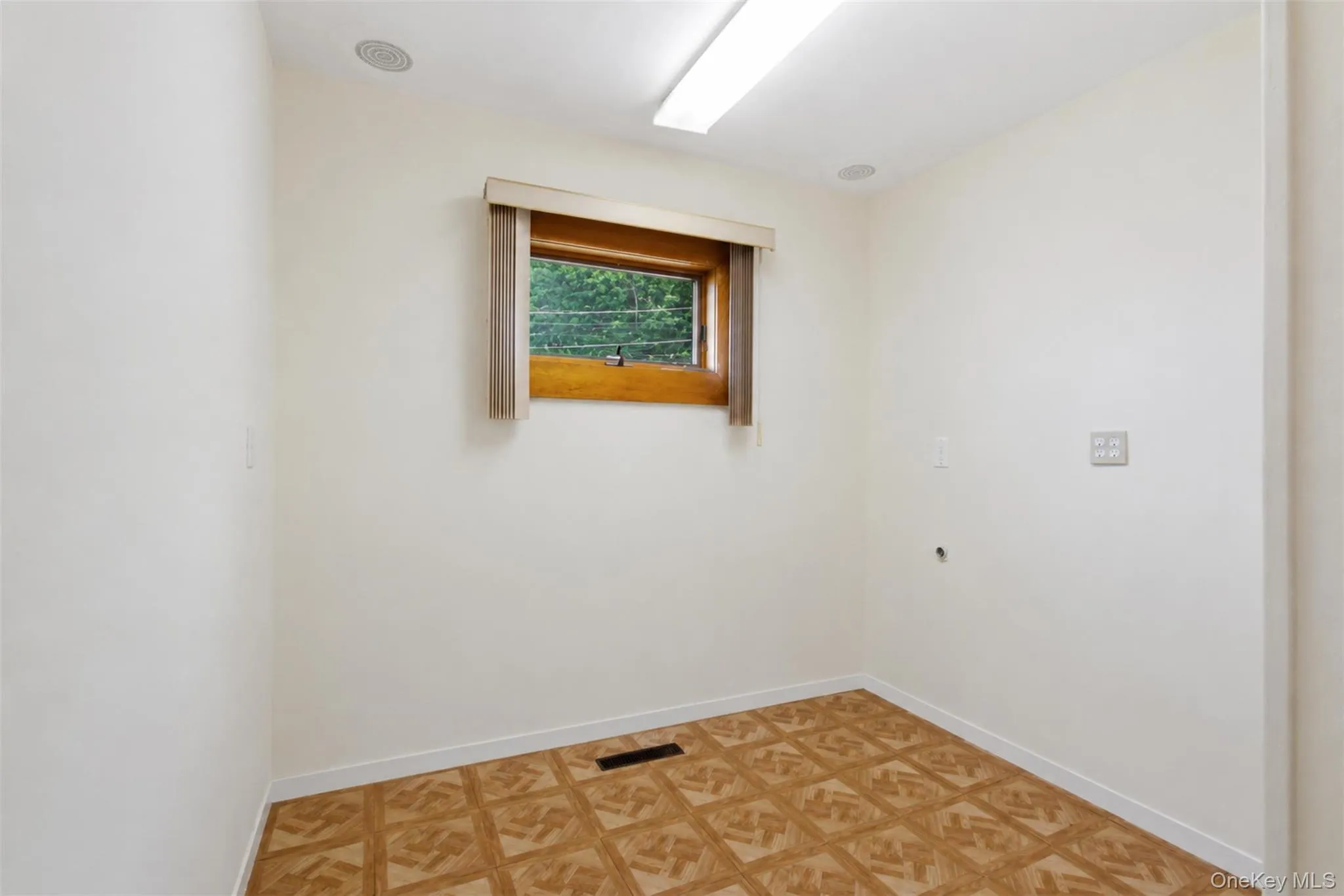 32-40 1st Street, Clarkstown, NY, ,Commercial Lease,For Rent,1st,0,904921 32-40 1st Street, Clarkstown, NY, ,Commercial Lease,For Rent,1st,0,904921