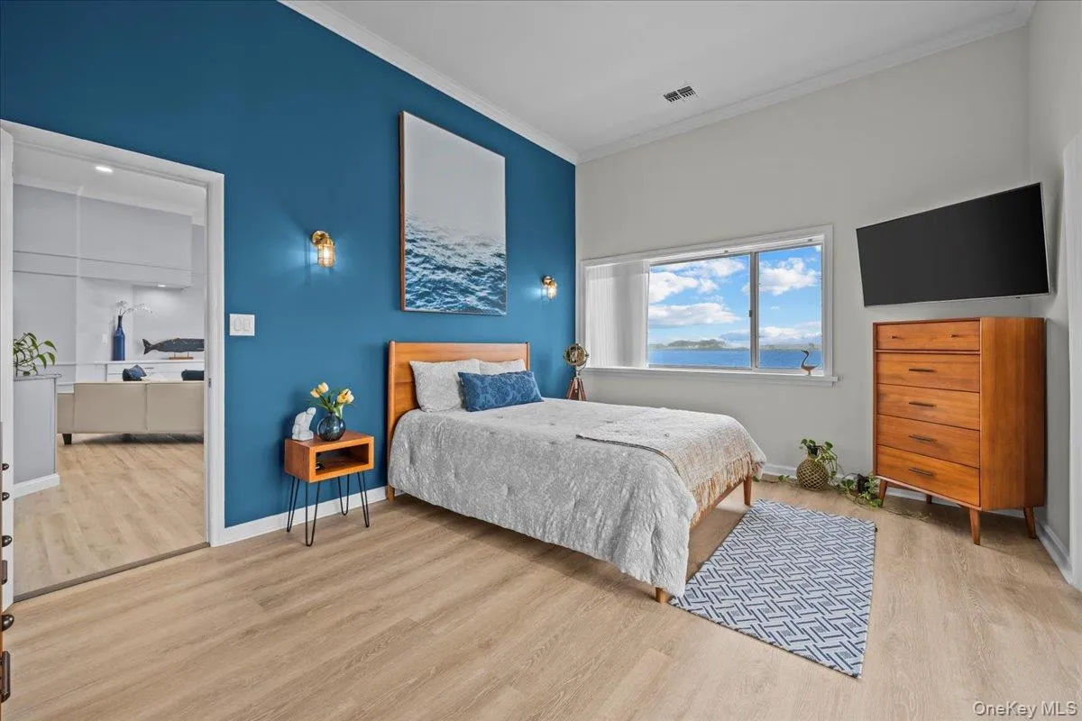 Bedroom Bedroom