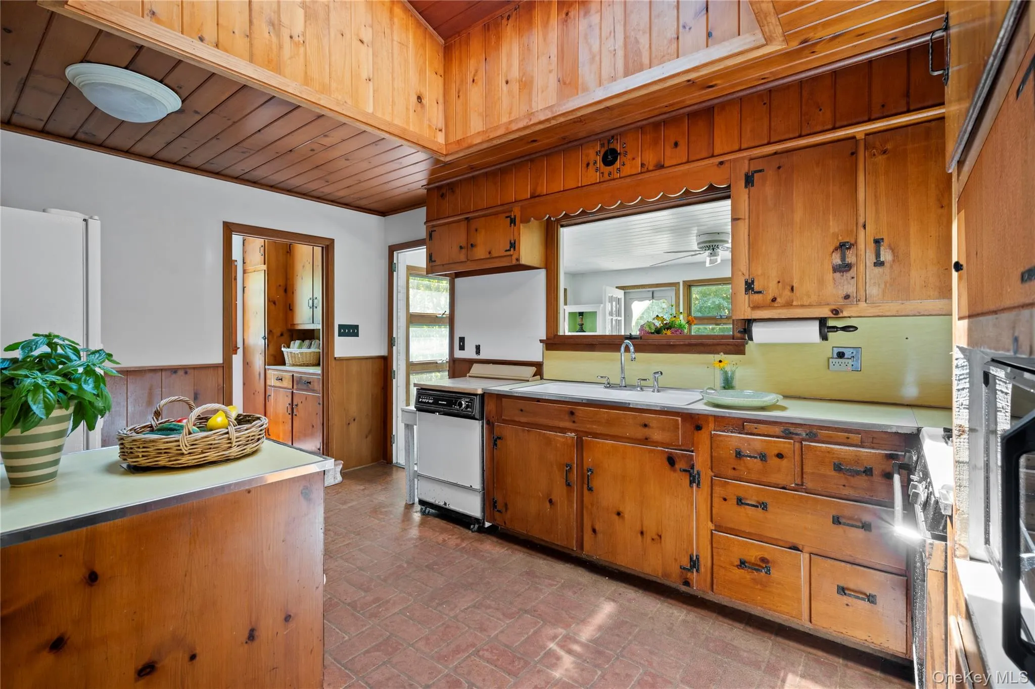Kitchen opens to the sunroom and pantry Kitchen opens to the sunroom and pantry