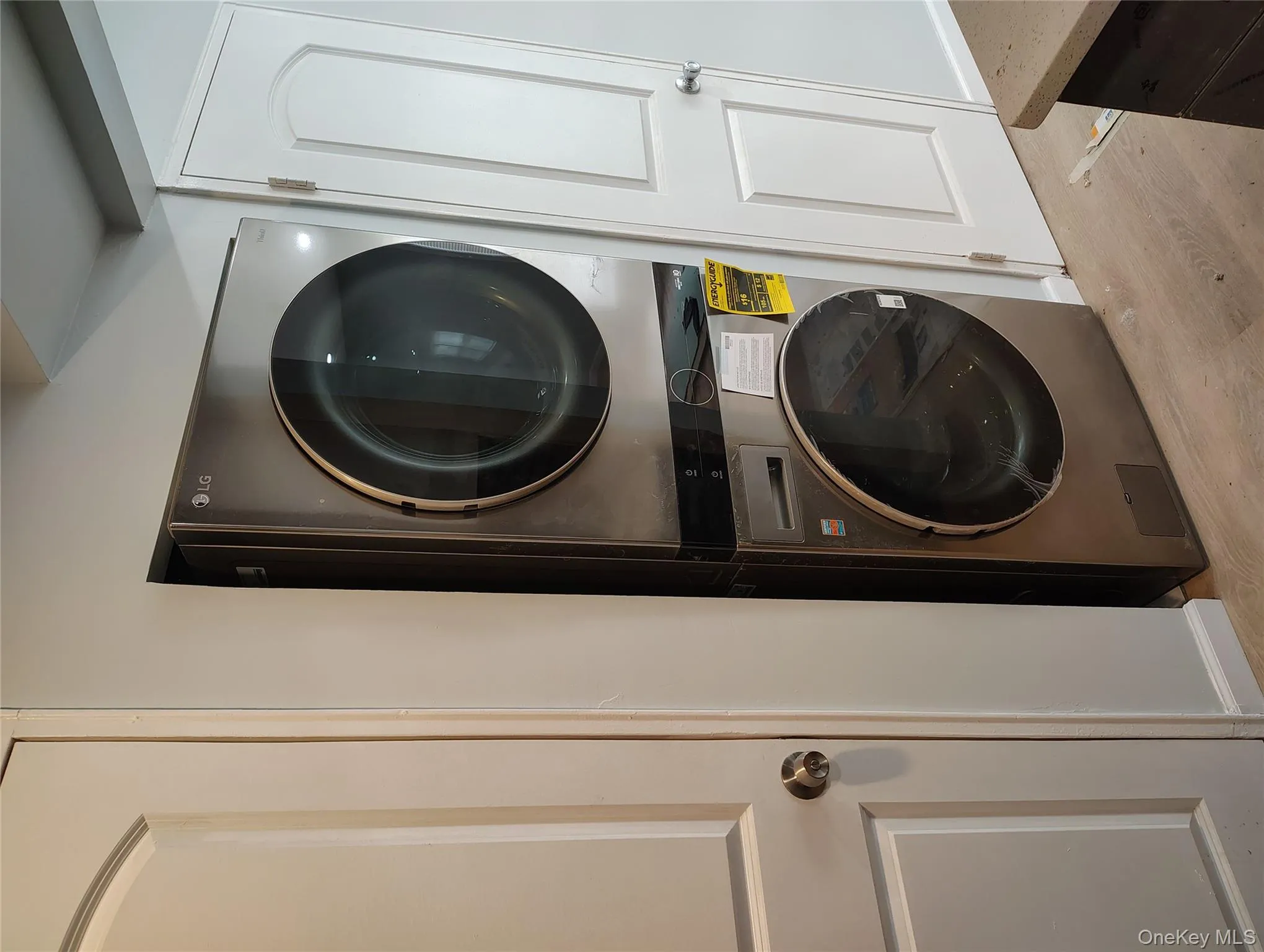 1 VALLEY FORGE Court, Brookhaven, NY, 2 Bedrooms Bedrooms, 5 Rooms Rooms,1 BathroomBathrooms,Residential Lease,Idx,VALLEY FORGE,0,905234 1 VALLEY FORGE Court, Brookhaven, NY, 2 Bedrooms Bedrooms, 5 Rooms Rooms,1 BathroomBathrooms,Residential Lease,Idx,VALLEY FORGE,0,905234