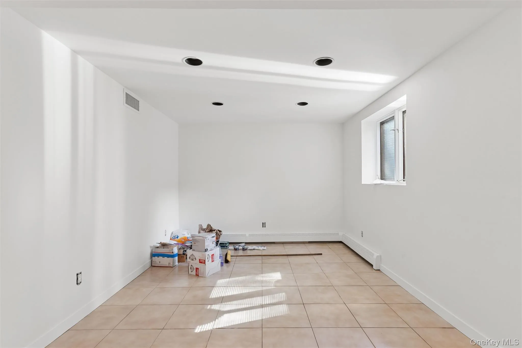 624 Noyack Road, Southampton, NY, 2 Bedroom Bedrooms, 4 Room Rooms,1 BathroomBathrooms,Residential Lease,For Rent,Noyack,0,905286 624 Noyack Road, Southampton, NY, 2 Bedroom Bedrooms, 4 Room Rooms,1 BathroomBathrooms,Residential Lease,For Rent,Noyack,0,905286