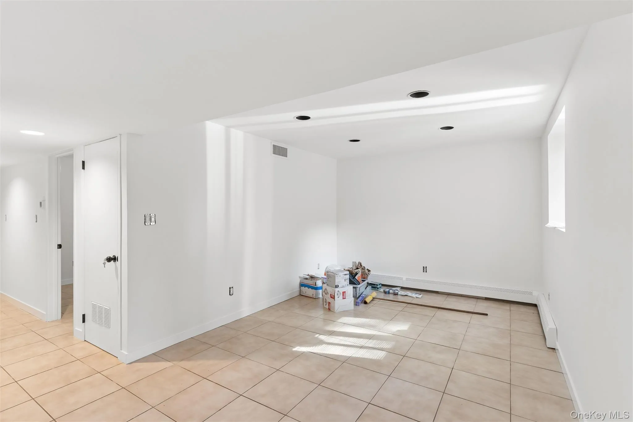 624 Noyack Road, Southampton, NY, 2 Bedroom Bedrooms, 4 Room Rooms,1 BathroomBathrooms,Residential Lease,For Rent,Noyack,0,905286 624 Noyack Road, Southampton, NY, 2 Bedroom Bedrooms, 4 Room Rooms,1 BathroomBathrooms,Residential Lease,For Rent,Noyack,0,905286