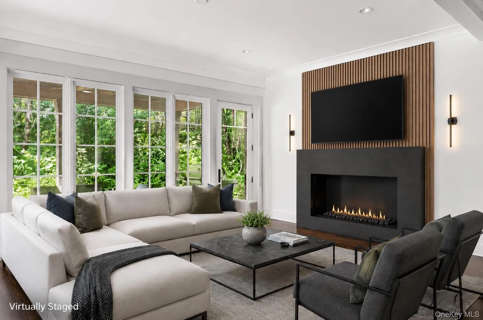 20 Devonshire Lane, East Hampton, New York 11930