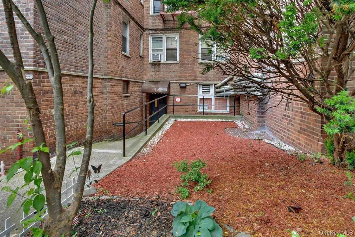 4265 Webster Avenue, New York, NY, 1 Bedroom Bedrooms, 3 Rooms Rooms,1 BathroomBathrooms,Residential,For Rent,Webster,0,905397 4265 Webster Avenue, New York, NY, 1 Bedroom Bedrooms, 3 Rooms Rooms,1 BathroomBathrooms,Residential,For Rent,Webster,0,905397