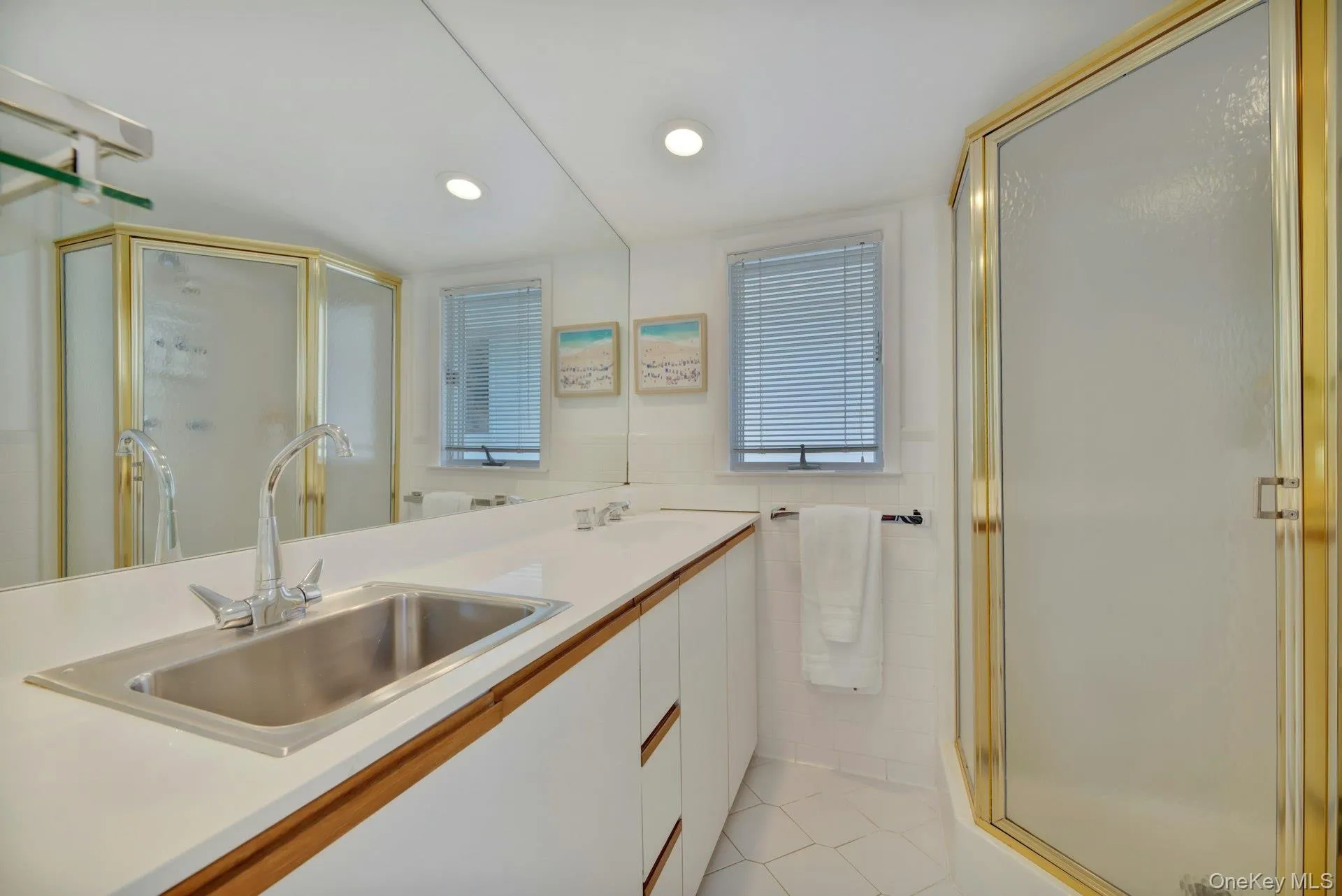 2nd floor private en-suite with shower and secondary sink 2nd floor private en-suite with shower and secondary sink