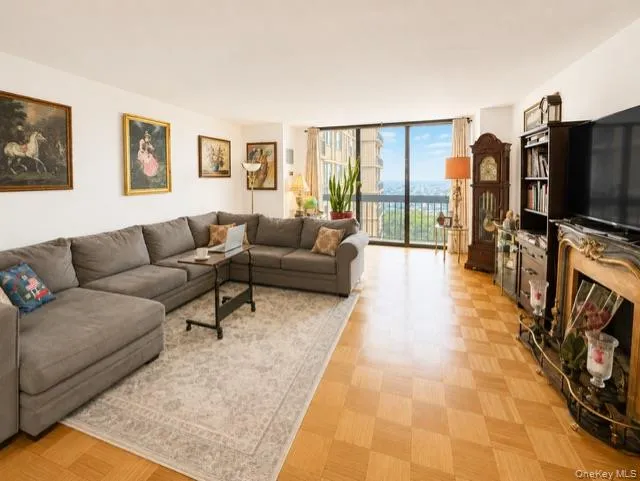 26910 Grand Central Parkway, New York, NY, 1 Bedroom Bedrooms, 3 Rooms Rooms,1 BathroomBathrooms,Residential,For Rent,Grand Central,0,905703 26910 Grand Central Parkway, New York, NY, 1 Bedroom Bedrooms, 3 Rooms Rooms,1 BathroomBathrooms,Residential,For Rent,Grand Central,0,905703