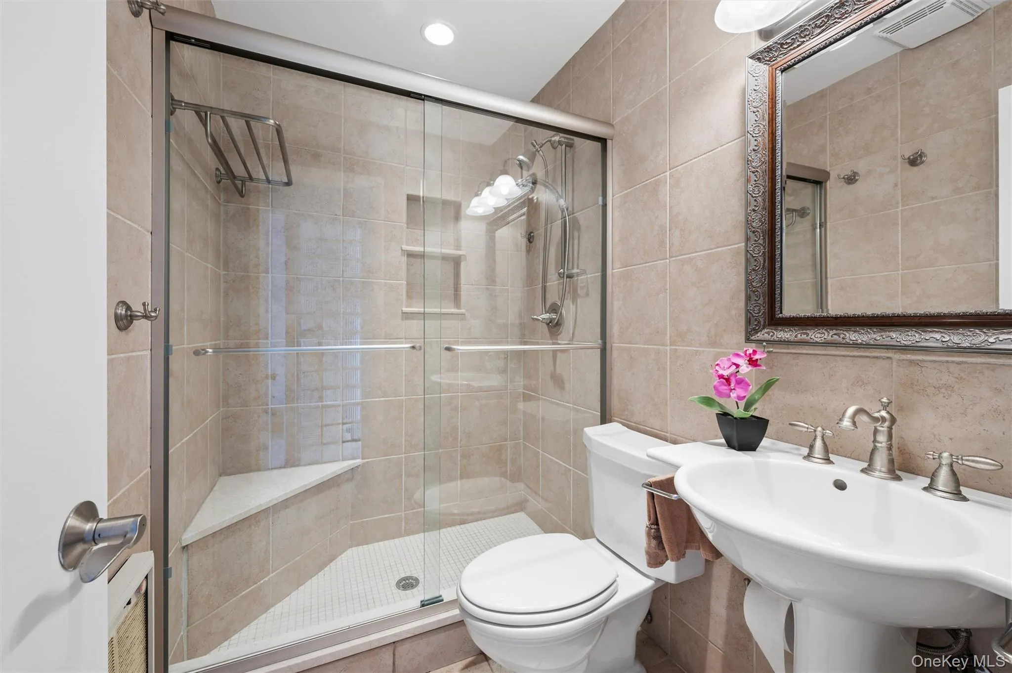 274 Dune Road, Southampton, NY, 1 Bedroom Bedrooms, 4 Rooms Rooms,1 BathroomBathrooms,Residential,For Rent,Dune,0,905709 274 Dune Road, Southampton, NY, 1 Bedroom Bedrooms, 4 Rooms Rooms,1 BathroomBathrooms,Residential,For Rent,Dune,0,905709