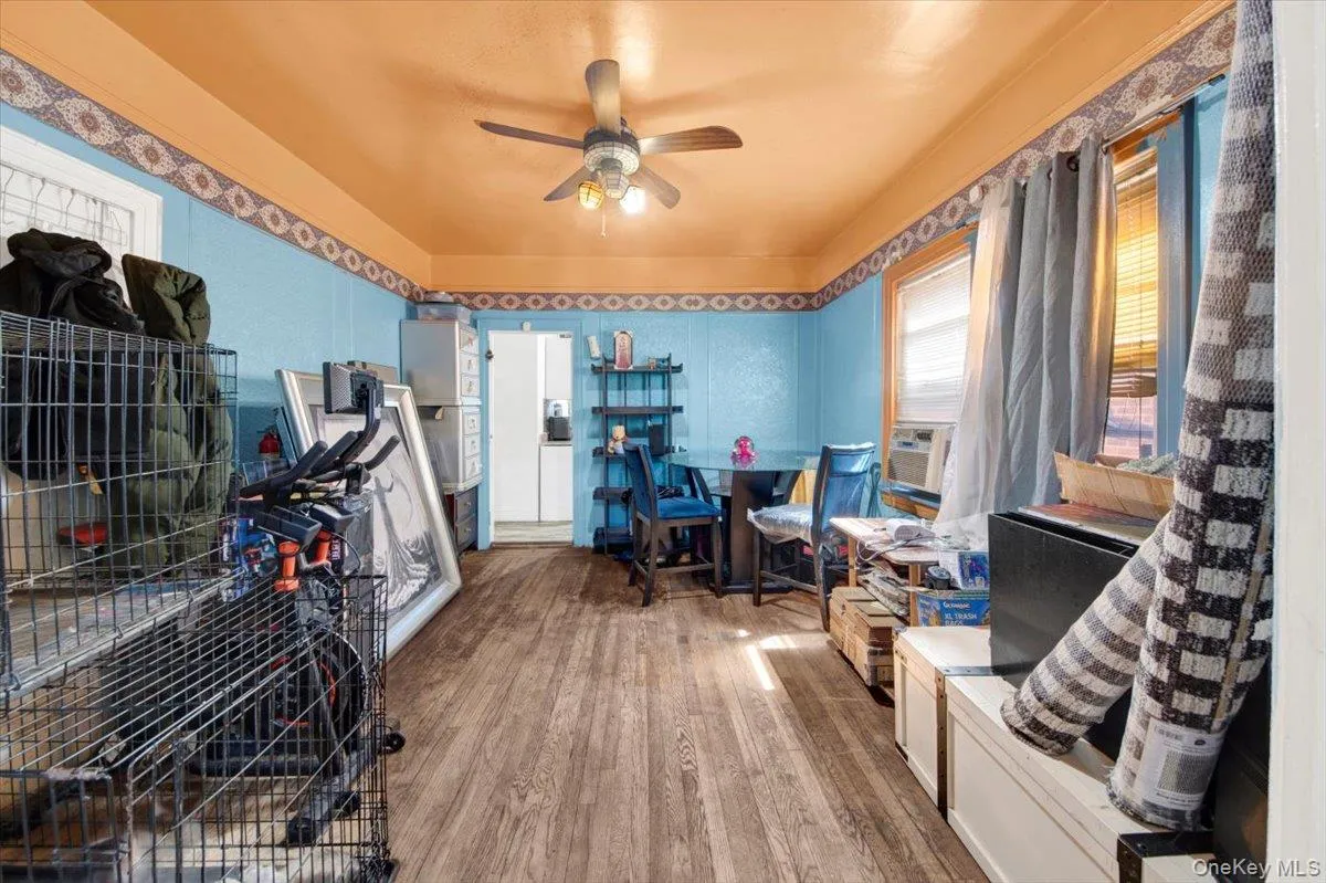4122 Wickham Avenue, New York, NY, 3 Bedrooms Bedrooms, 6 Rooms Rooms,2 BathroomsBathrooms,Residential,For Rent,Wickham,0,905725 4122 Wickham Avenue, New York, NY, 3 Bedrooms Bedrooms, 6 Rooms Rooms,2 BathroomsBathrooms,Residential,For Rent,Wickham,0,905725